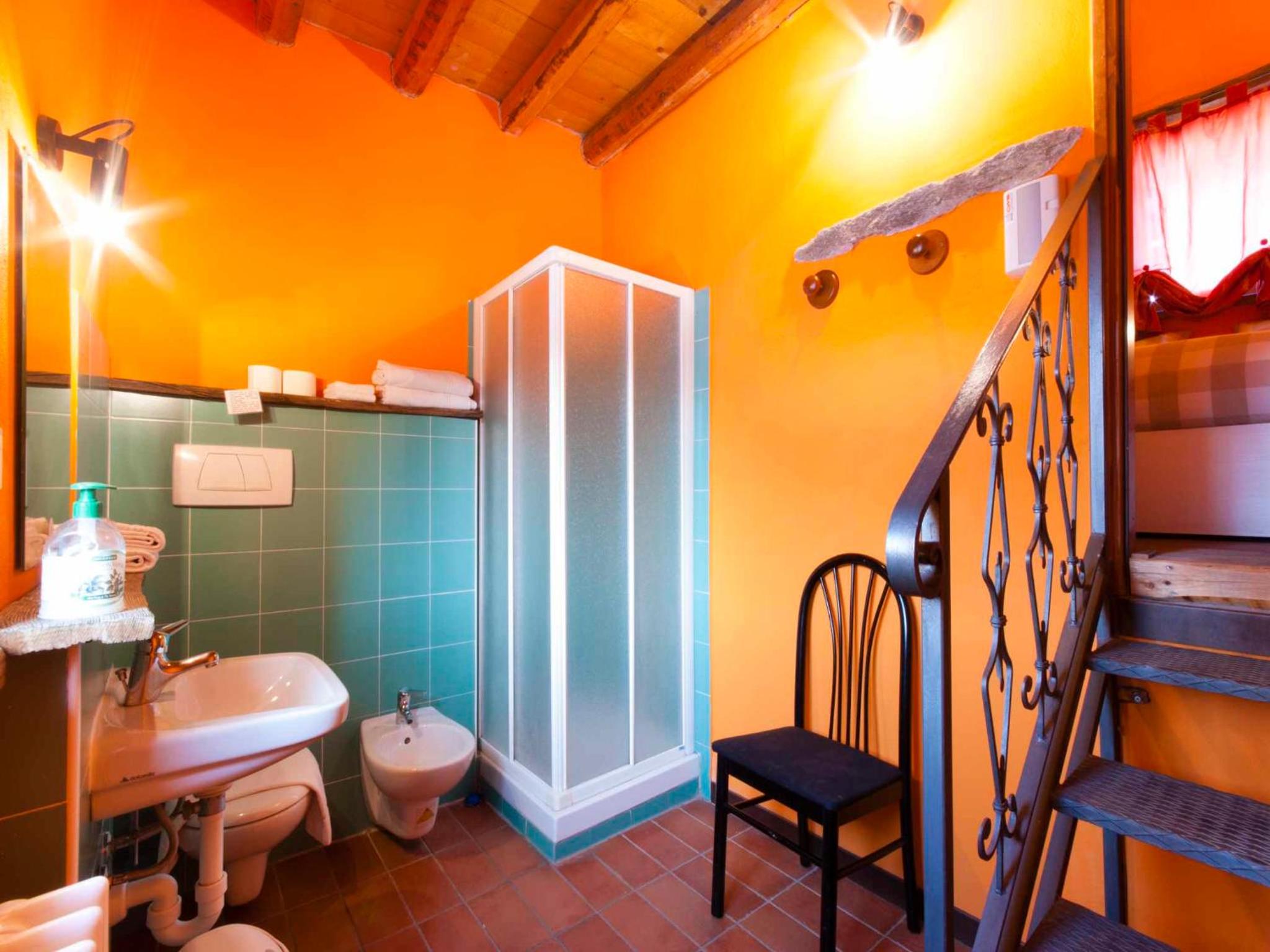 Deluxe Double Room with Balcony - Photo 5