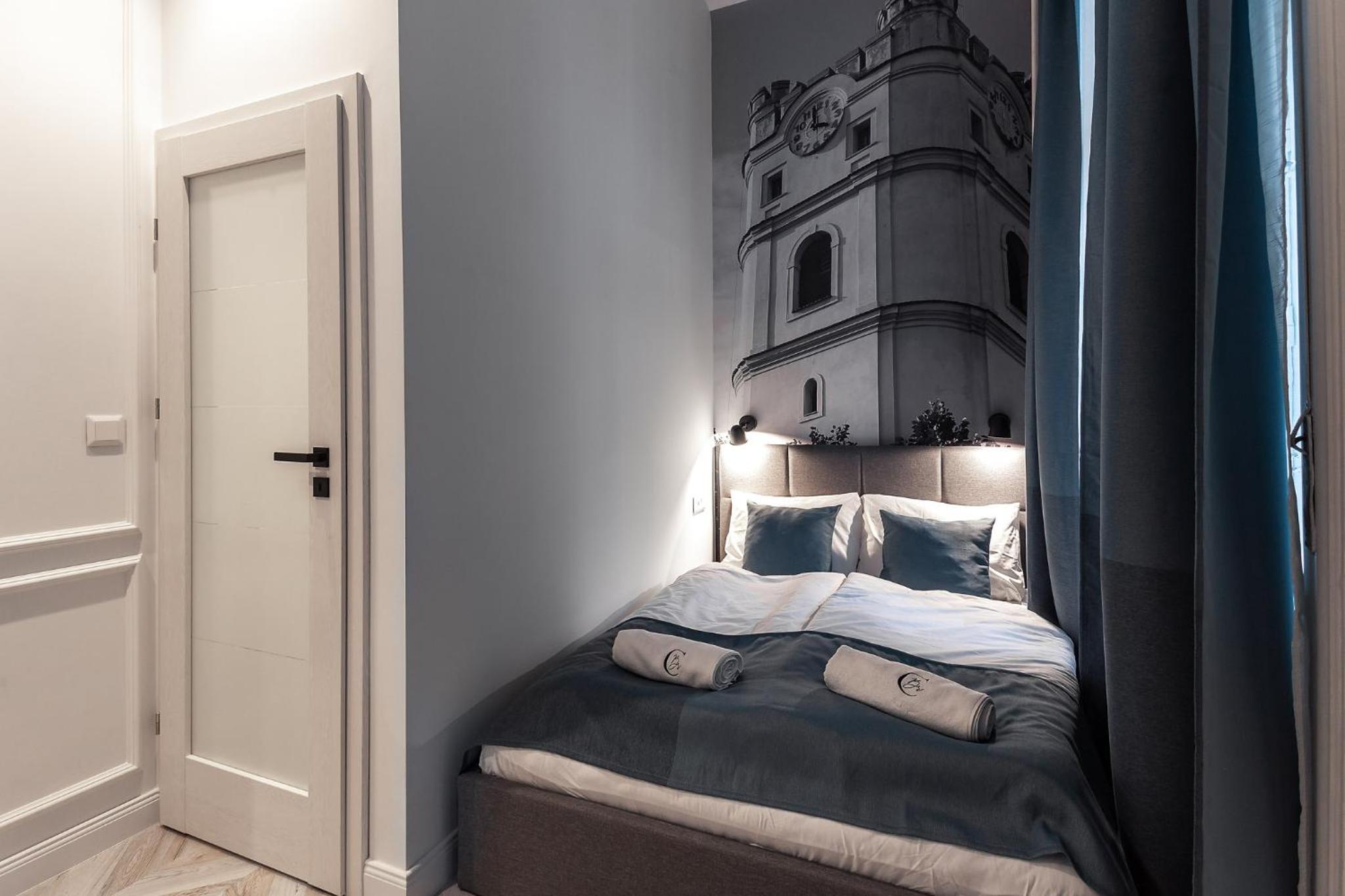 Deluxe Double Room with Balcony - Photo 1