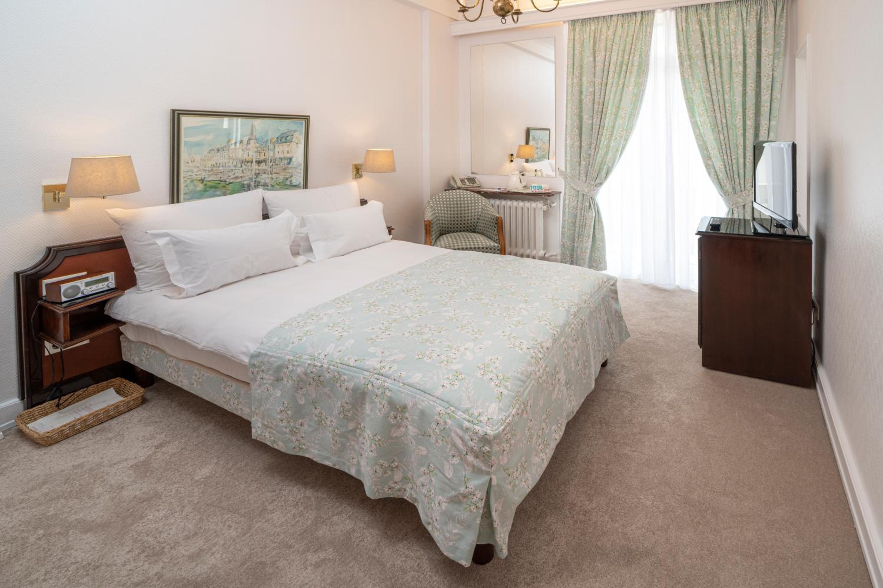 Superior Single Room