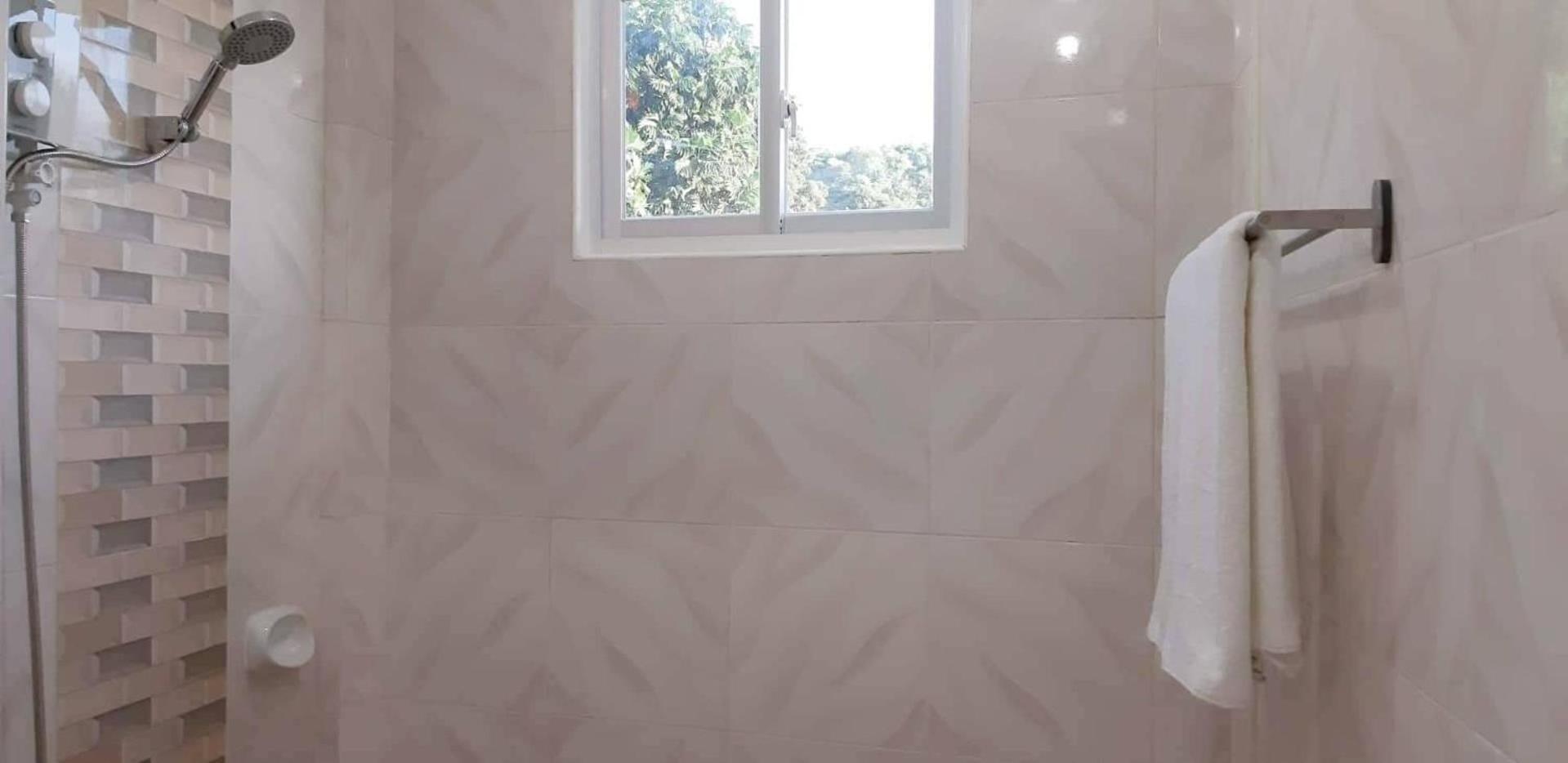 Deluxe Double Room - Photo 12