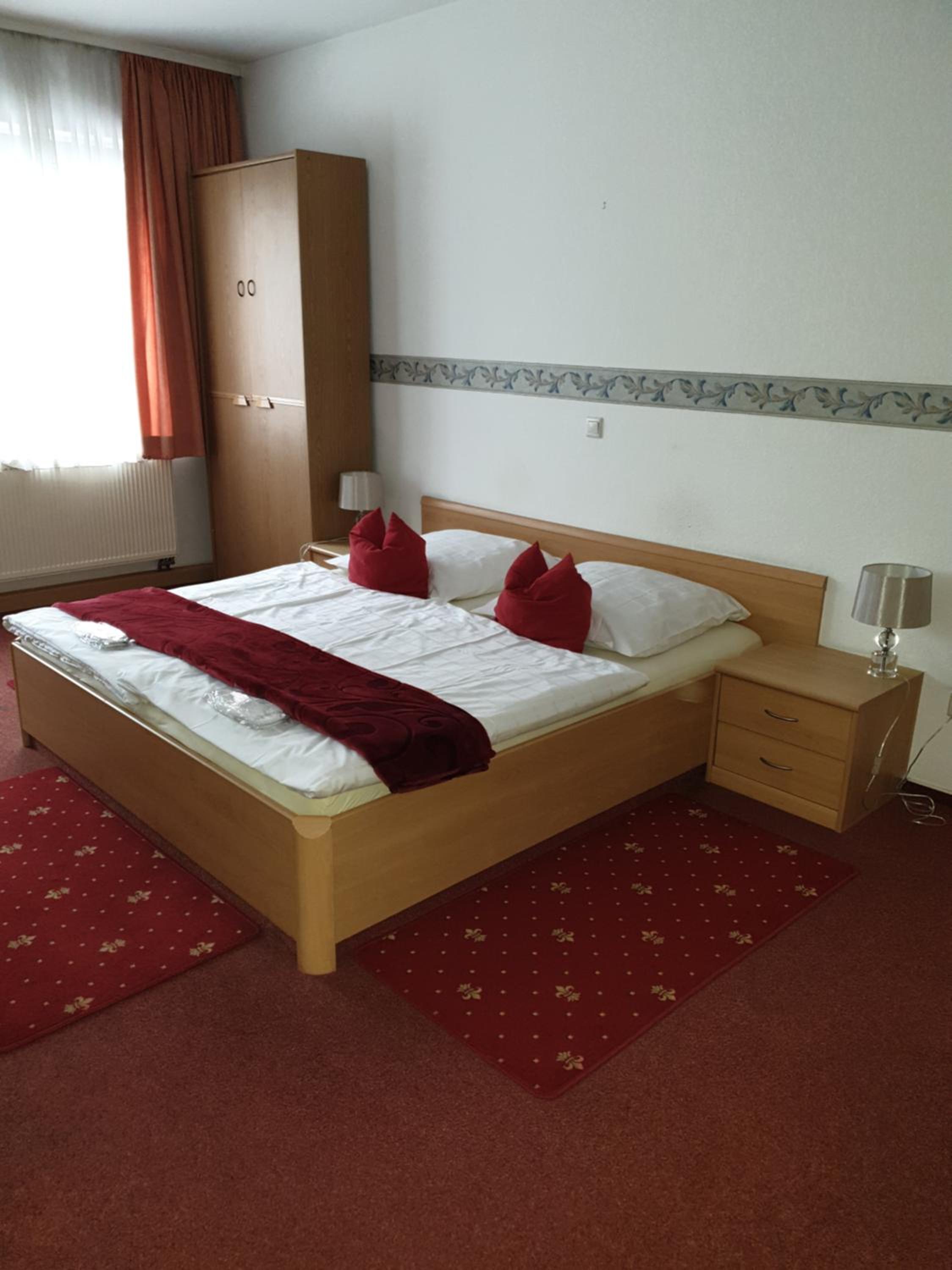 Basic Triple Room