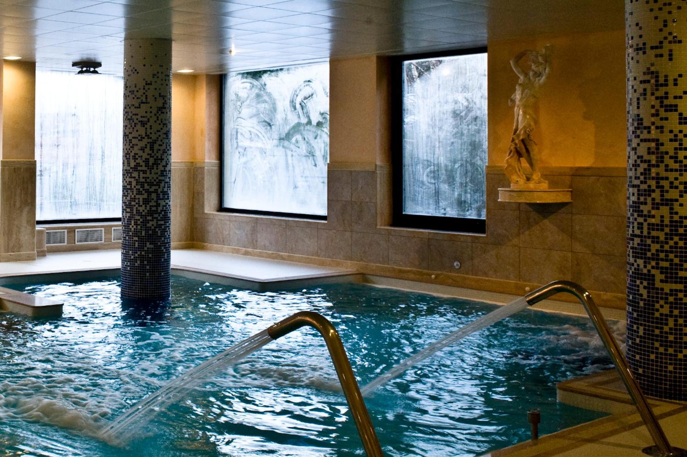 Double or Twin Room with Spa Access photo 2