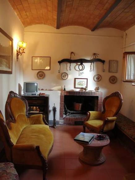 Six-Bedroom Villa 