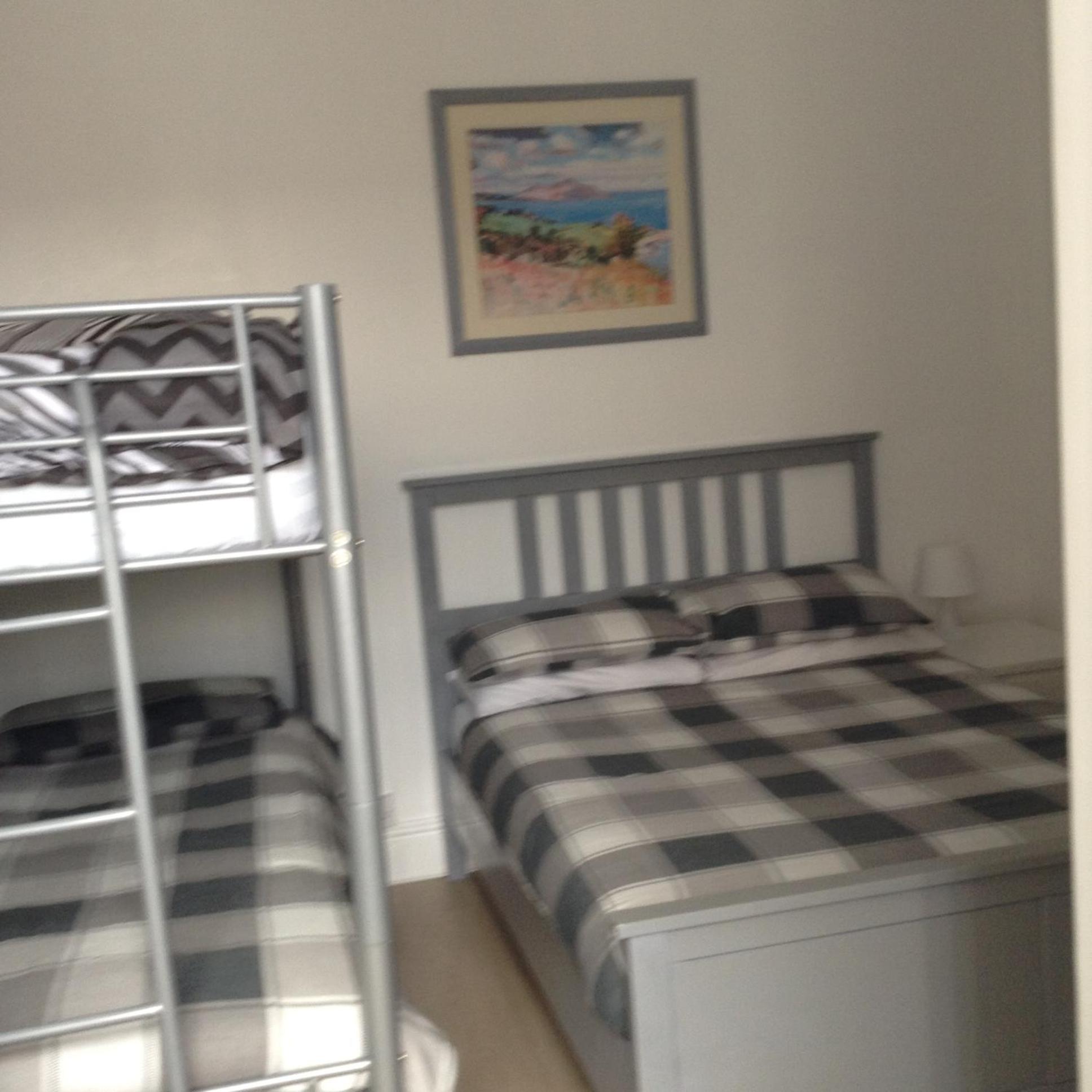 Family Room (2 Adults + 2 Children) - Photo 5