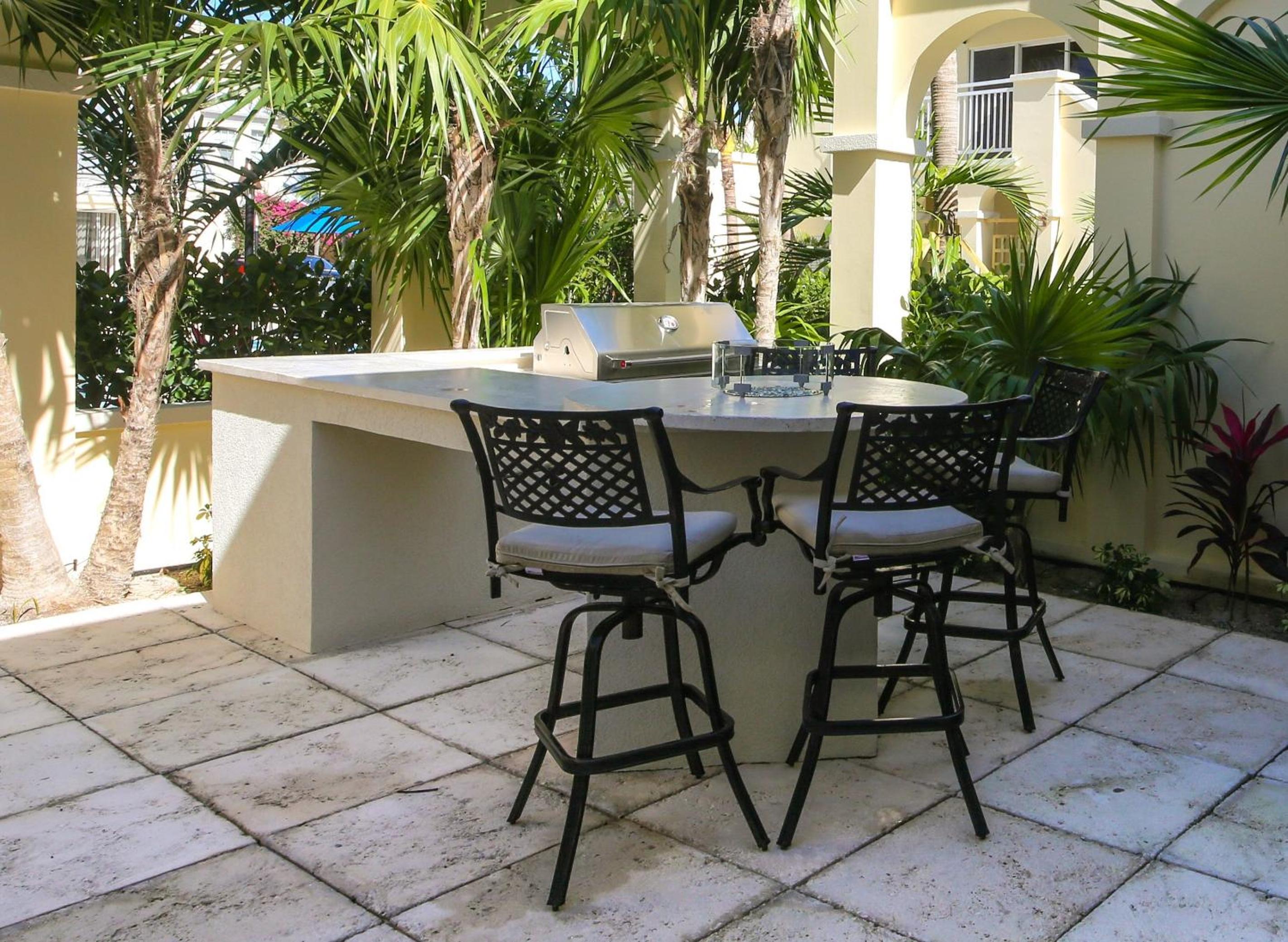 2 Bdrm Lanai Bungalow