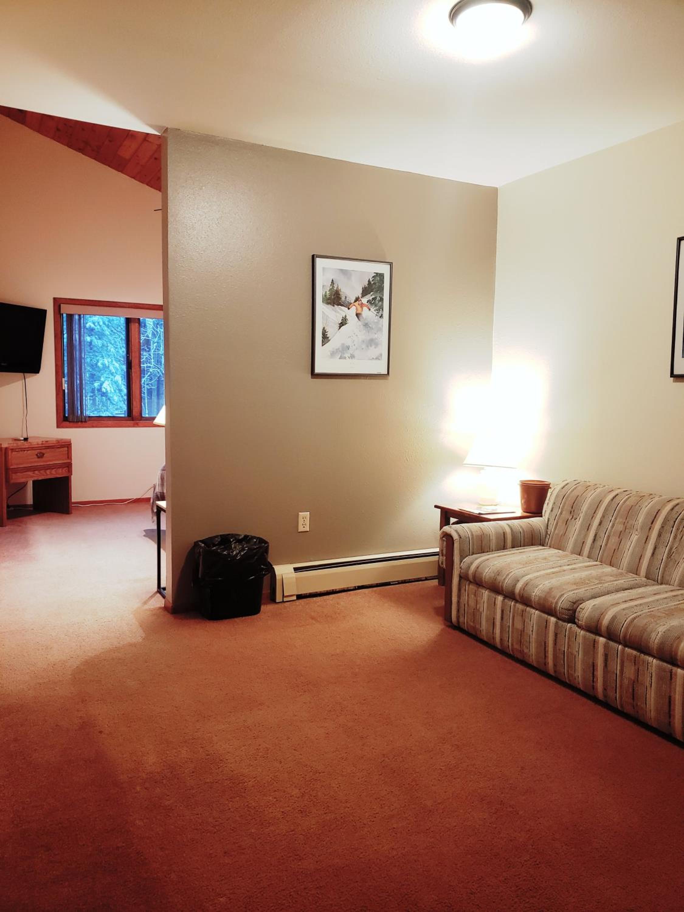 Deluxe King Room photo 3
