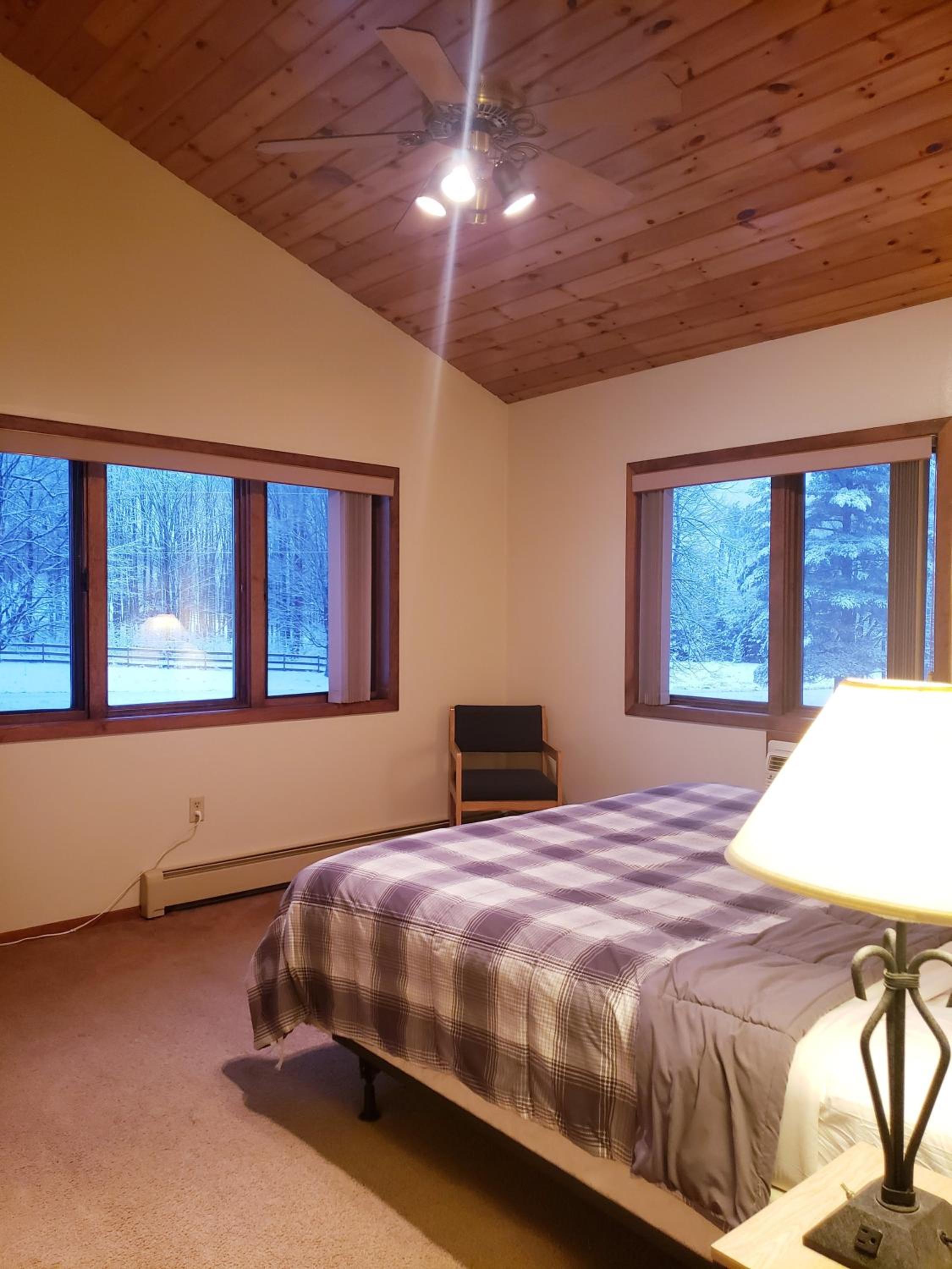 Deluxe King Room photo 3
