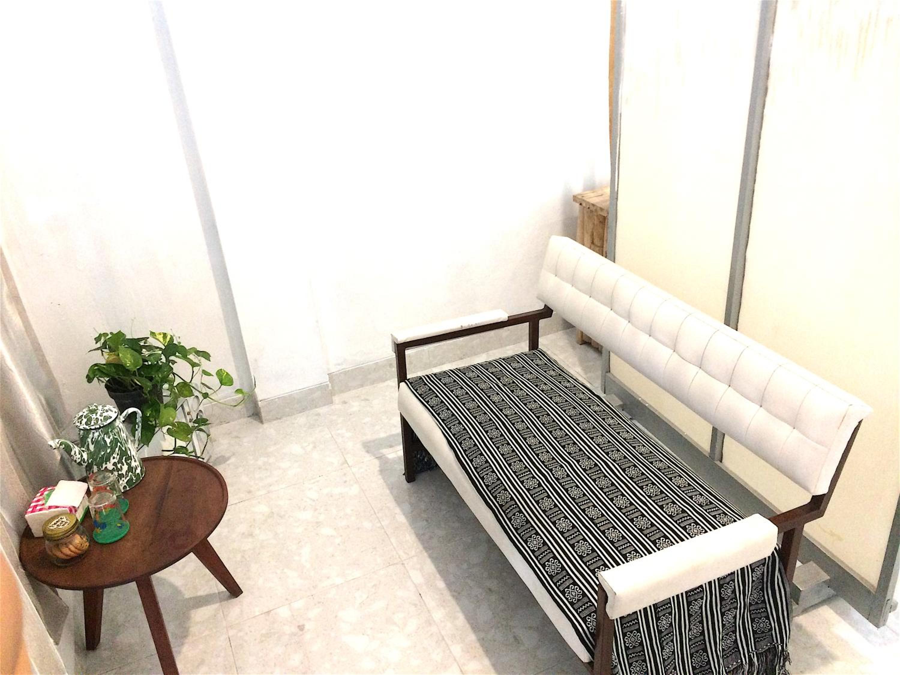 Double Room with Private Bathroom - Photo 4