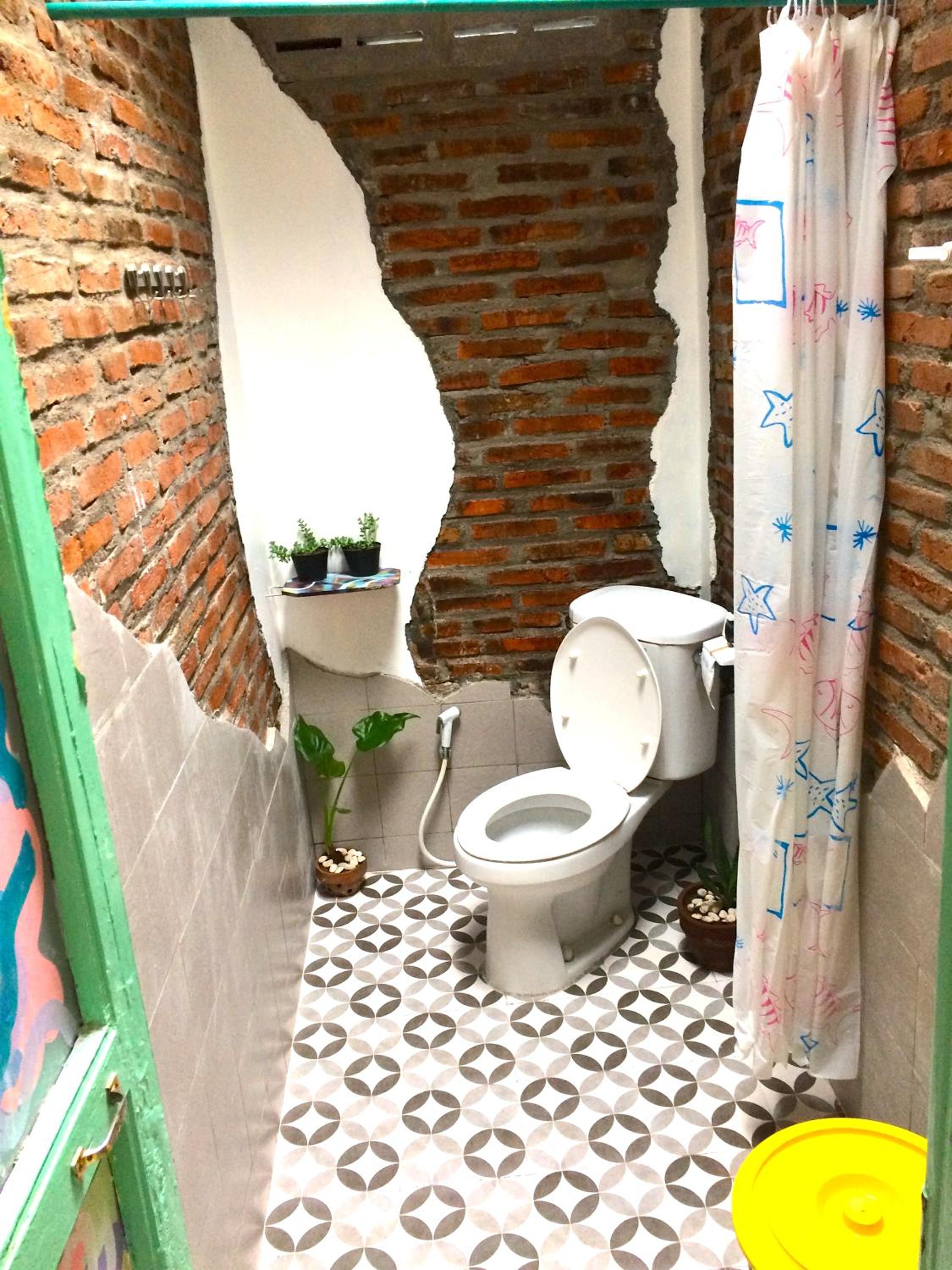 Double Room with Private Bathroom - Photo 3