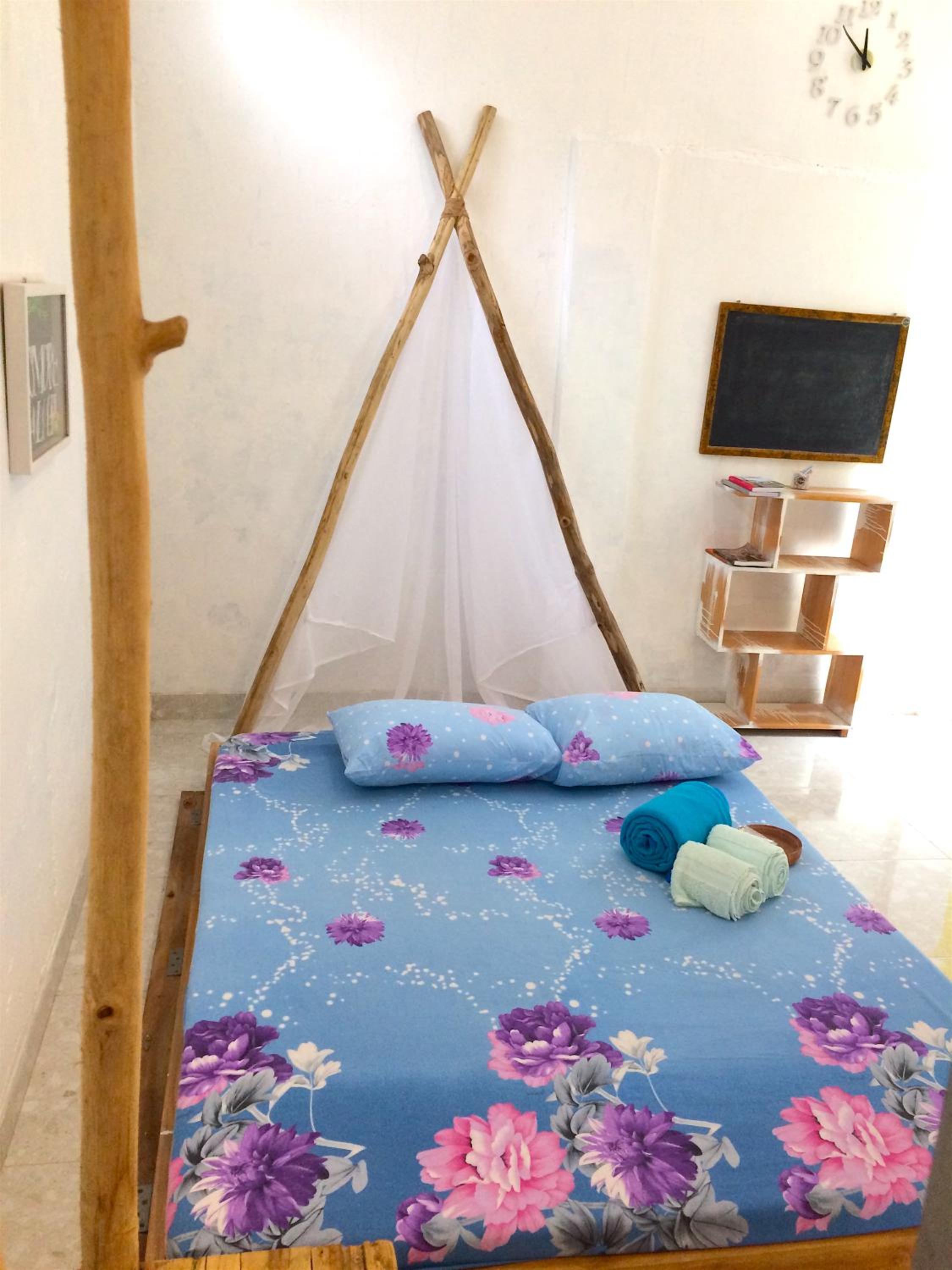 Double Room with Private Bathroom - Photo 8