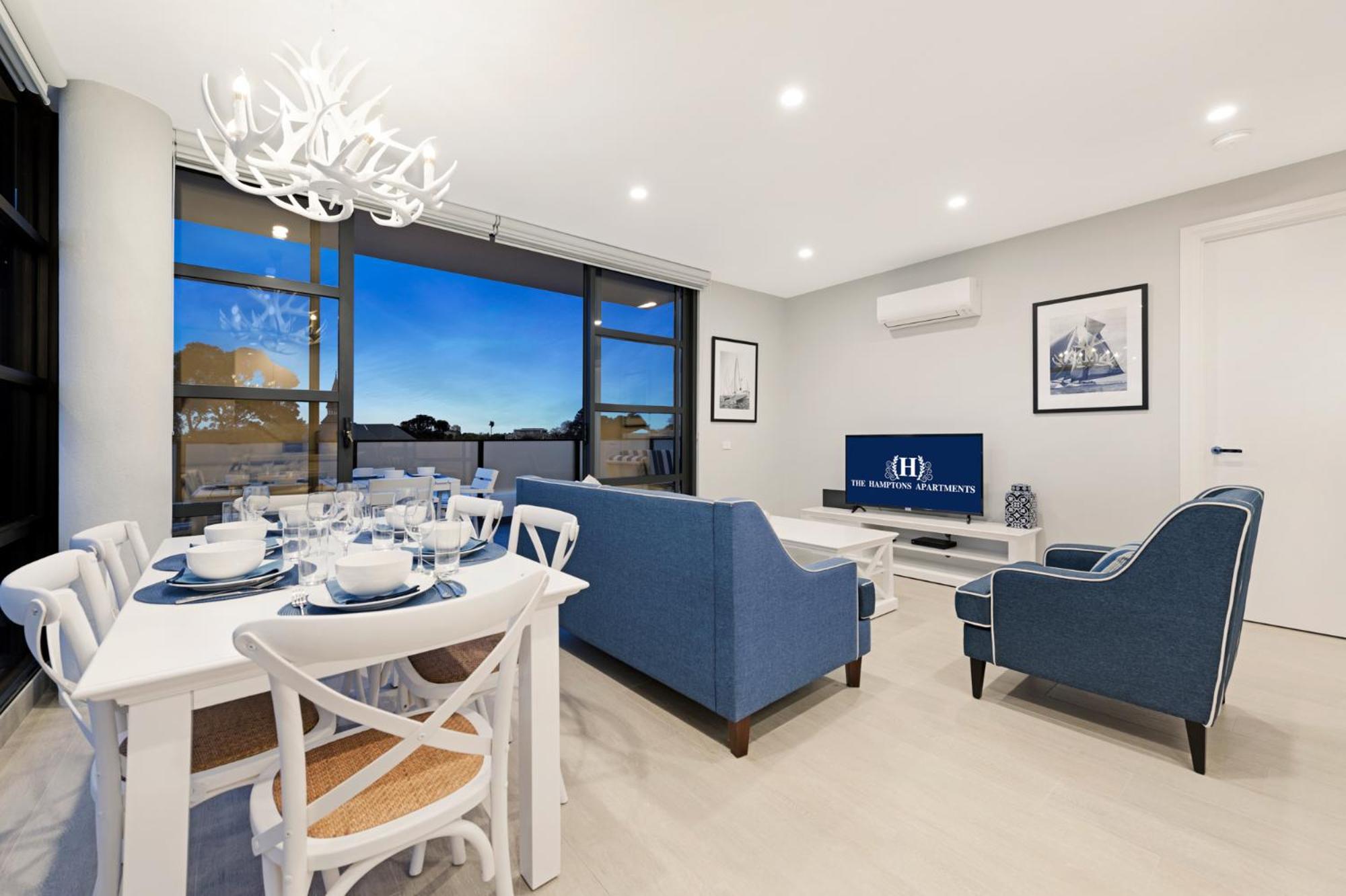 One-Bedroom Premier - Photo 10