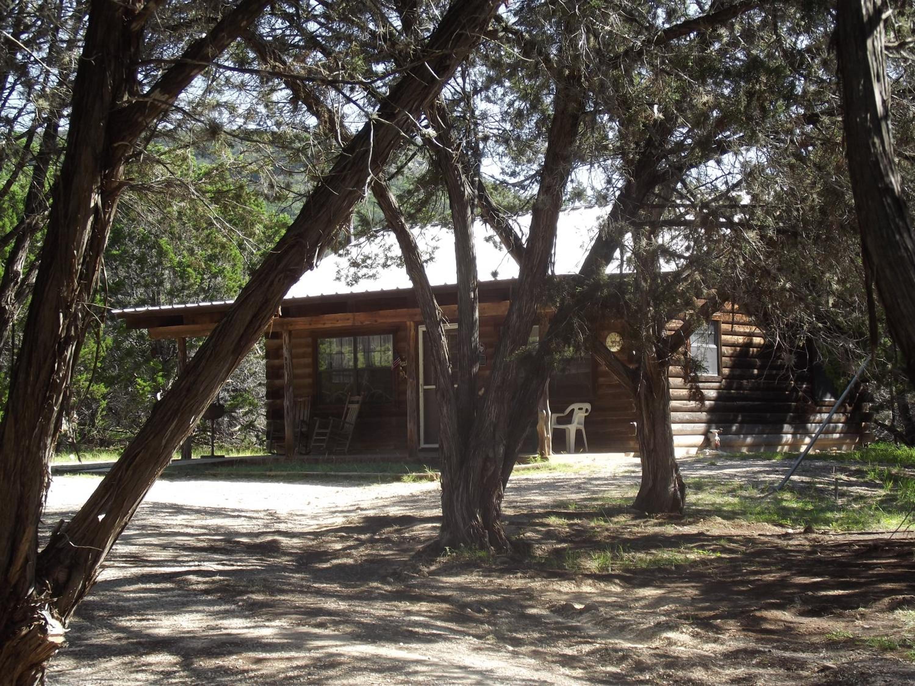 One-Bedroom Cabin - Photo 3