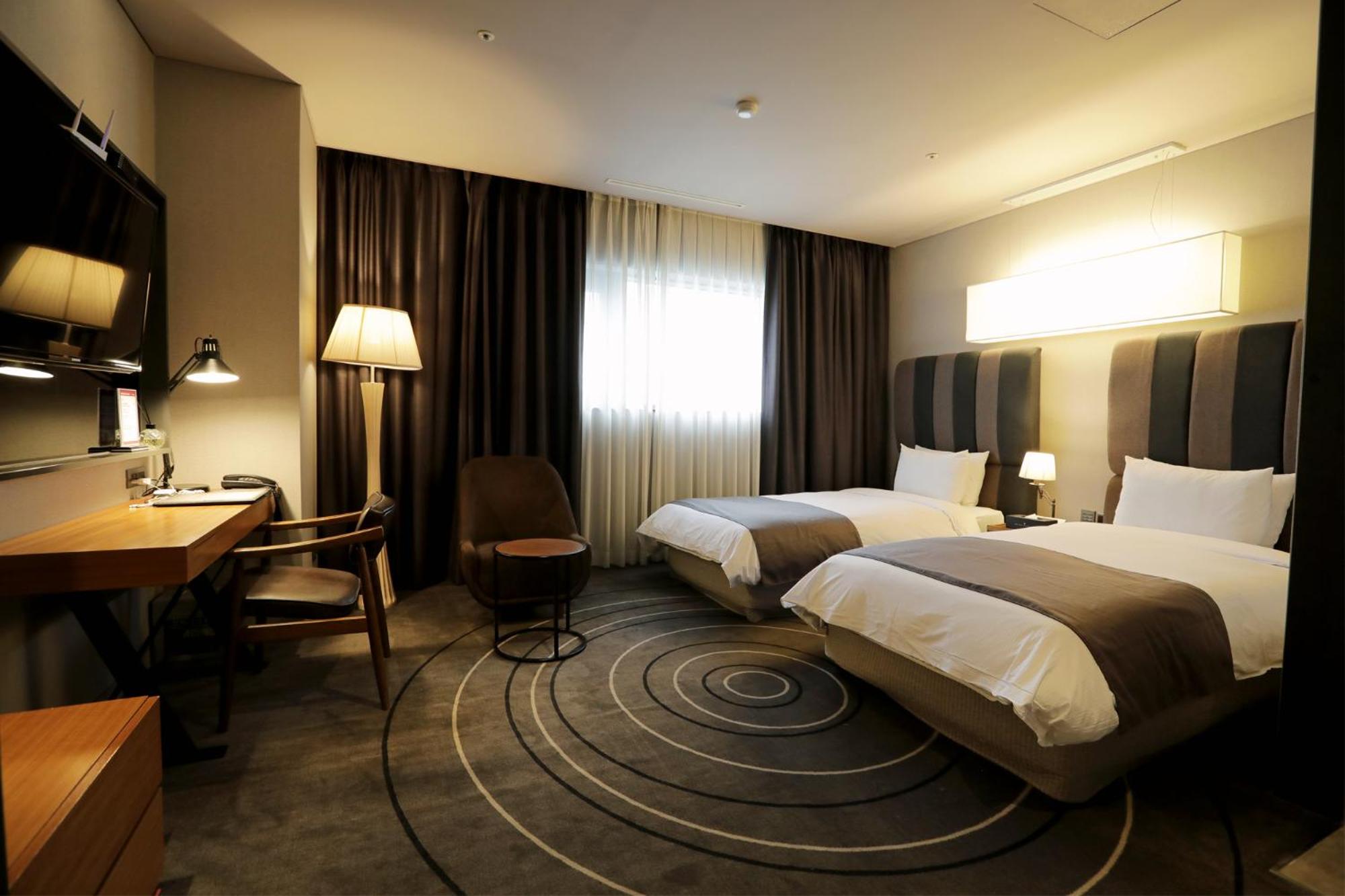 Deluxe Twin Room photo 1