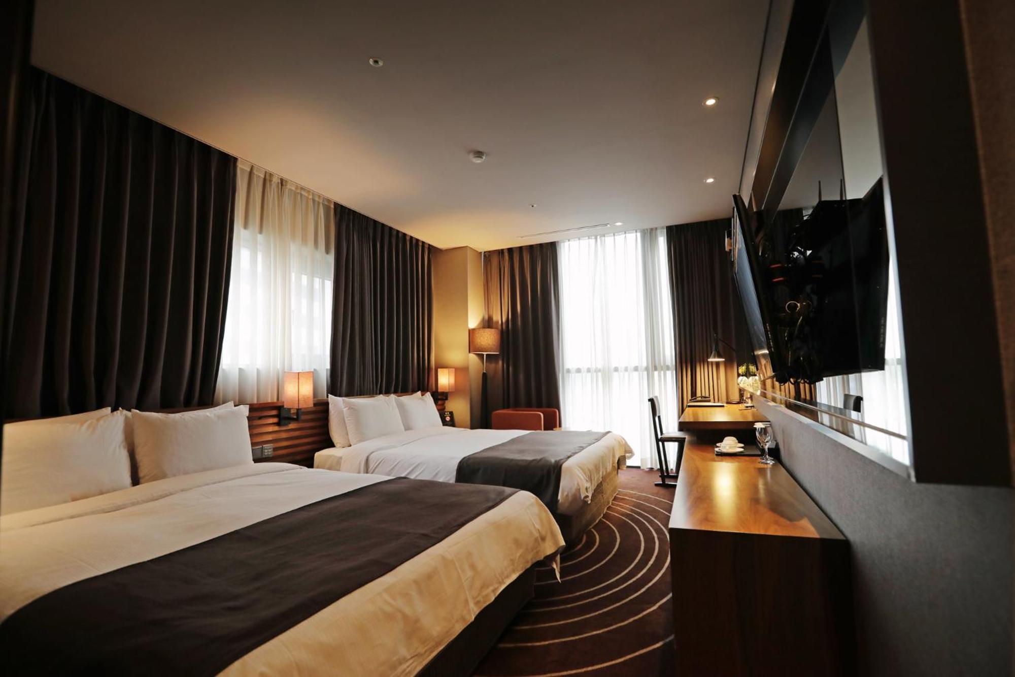 Deluxe Quadruple Room photo 2