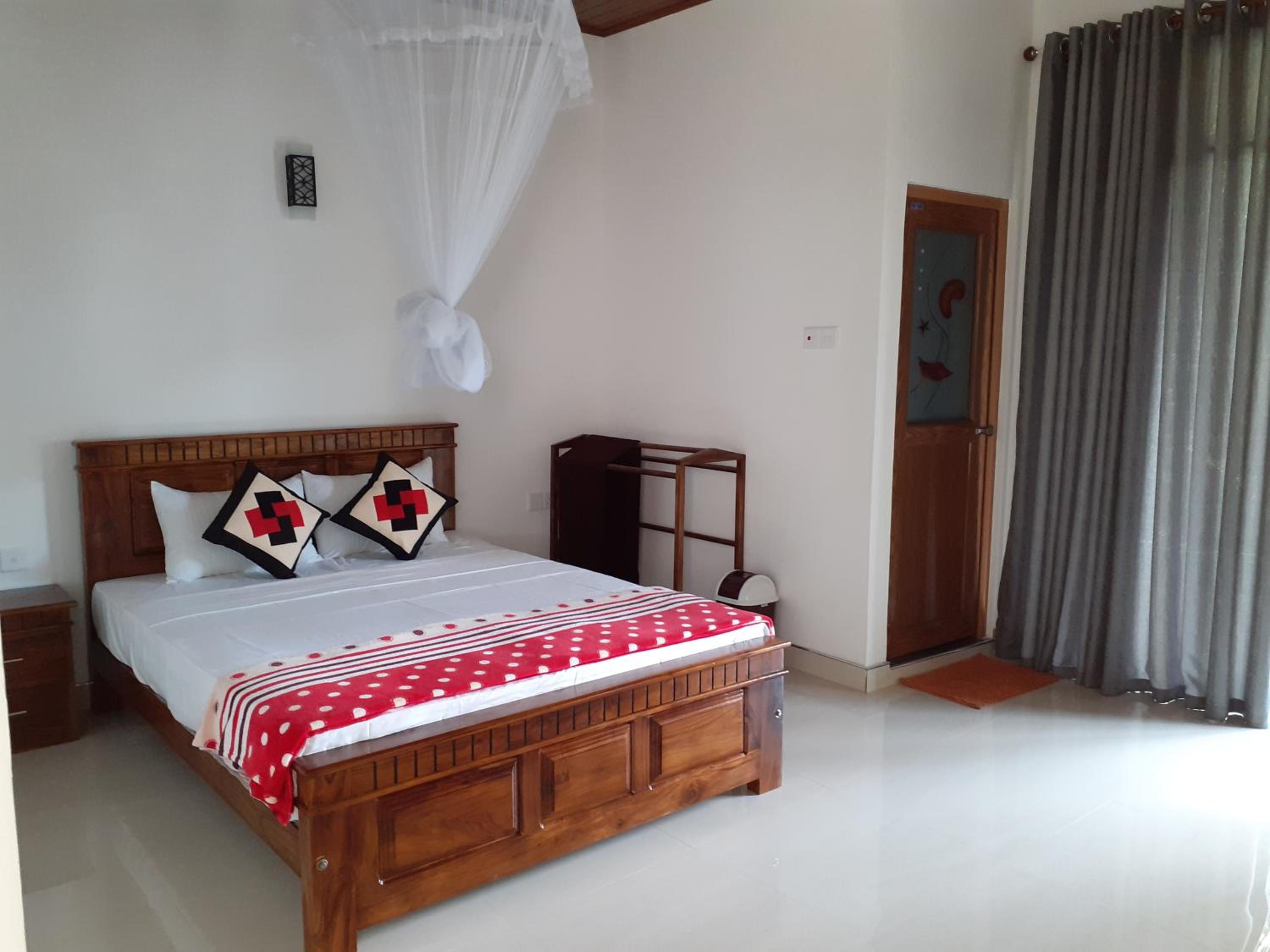 Family Room with Balcony photo 2