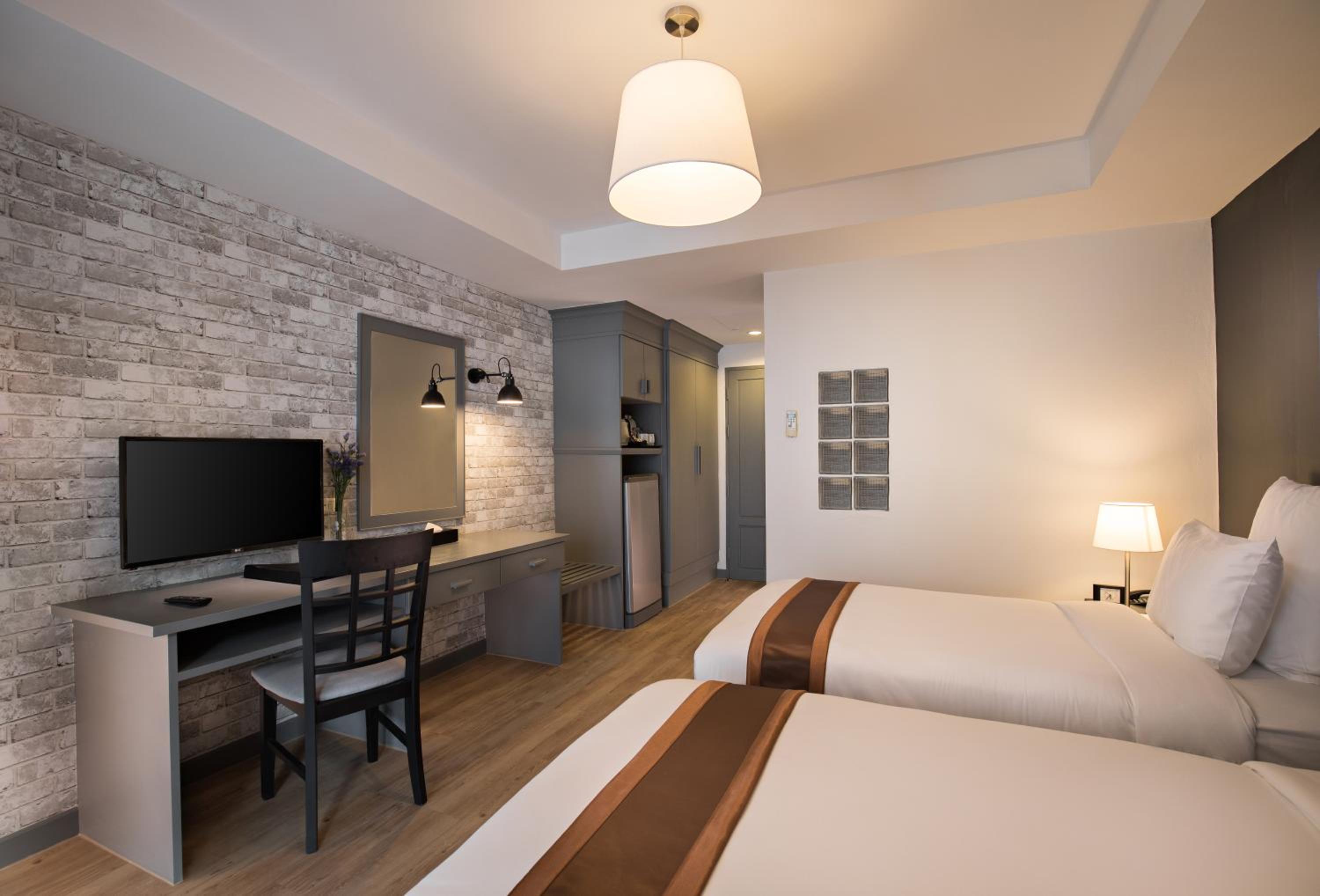 Deluxe Twin Room - Photo 3