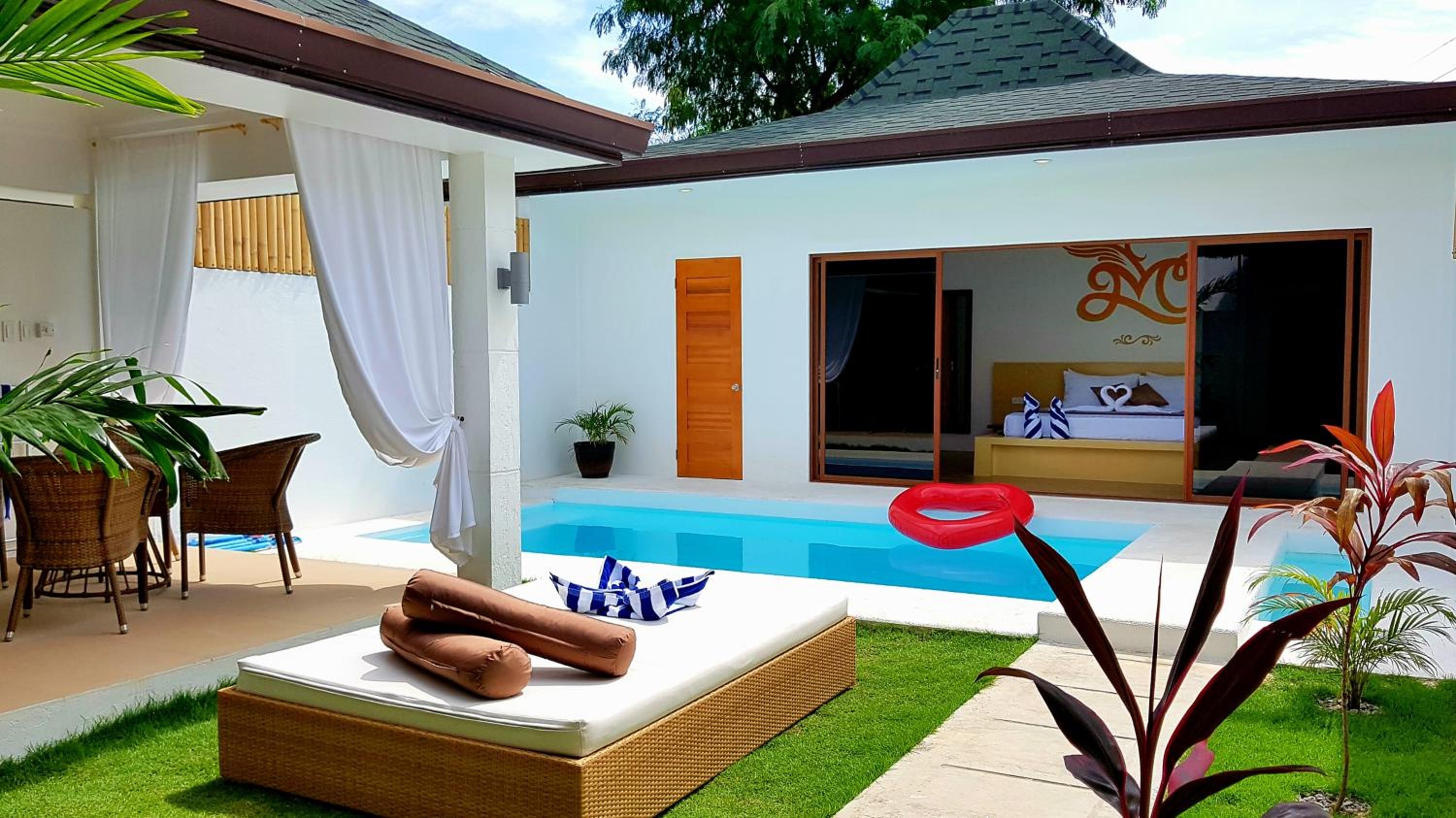 One-Bedroom Villa with Private Pool - Photo 1