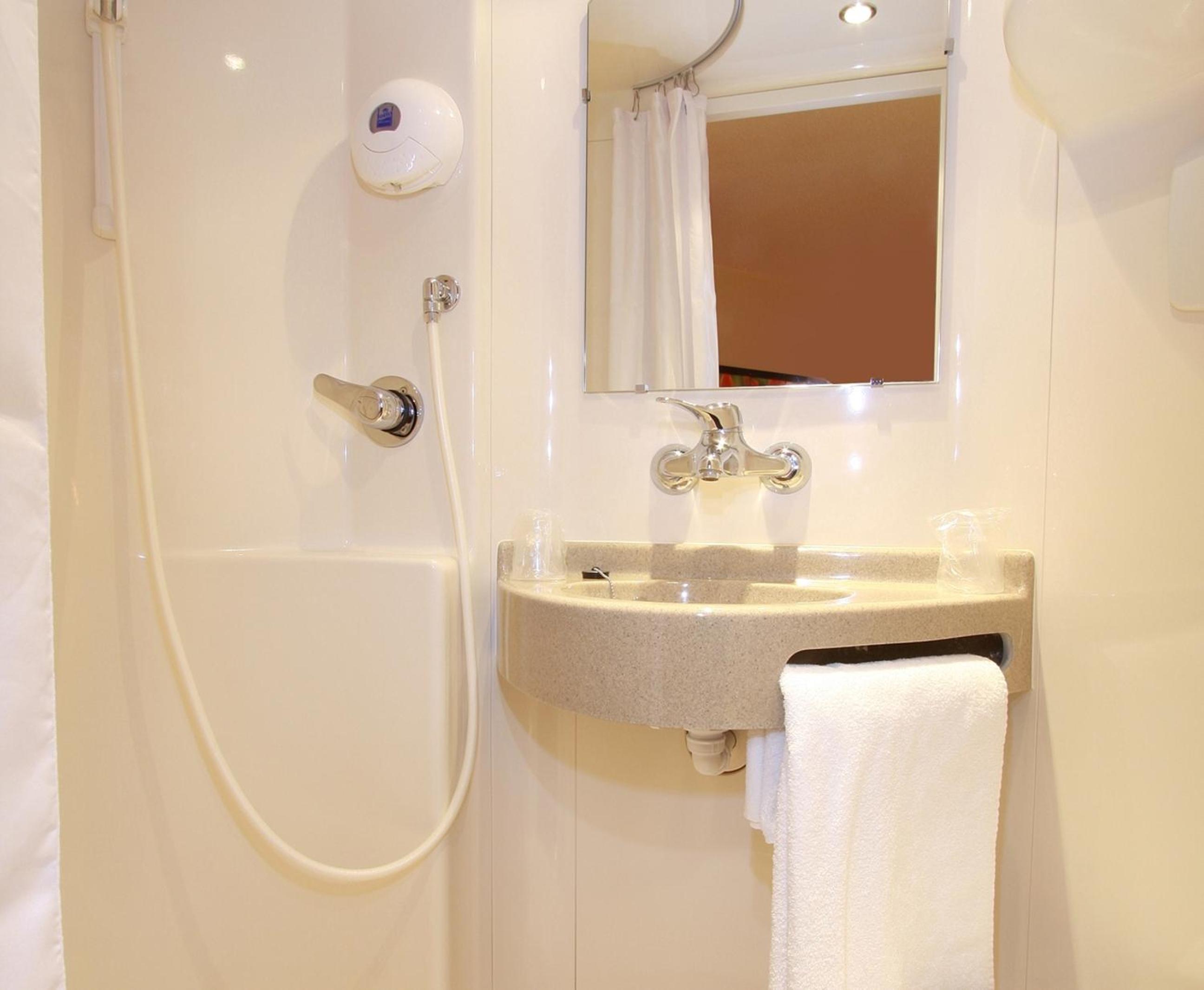 Double Room - Photo 3