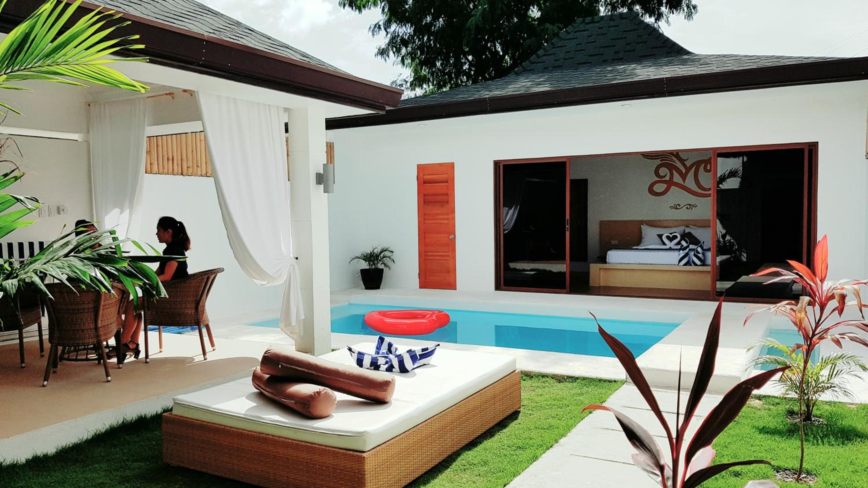 One-Bedroom Villa with Private Pool - Photo 56