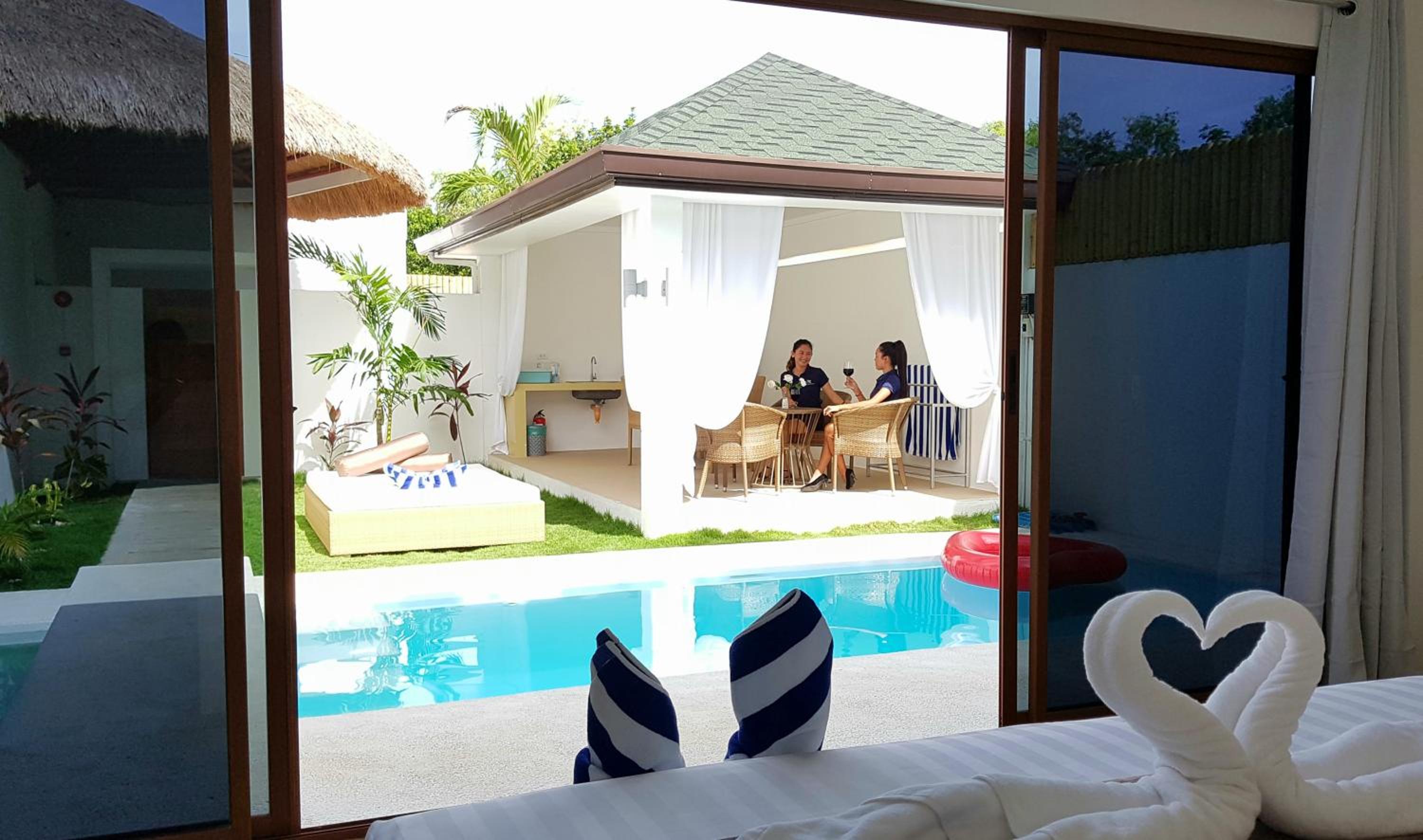 One-Bedroom Villa with Private Pool - Photo 53