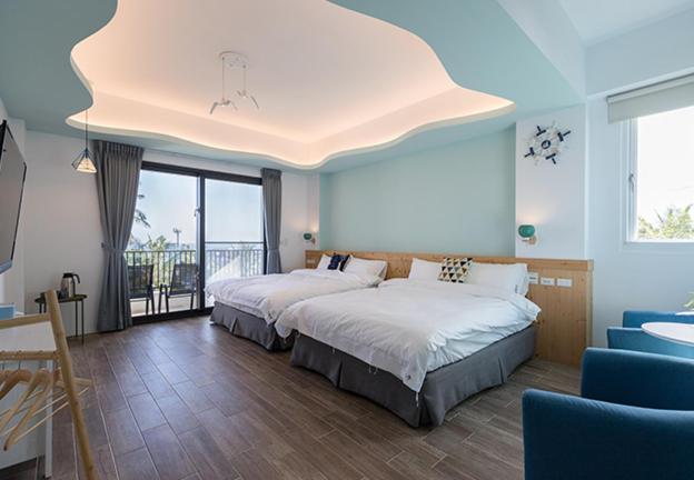Quadruple Room with Private Bathroom photo 1