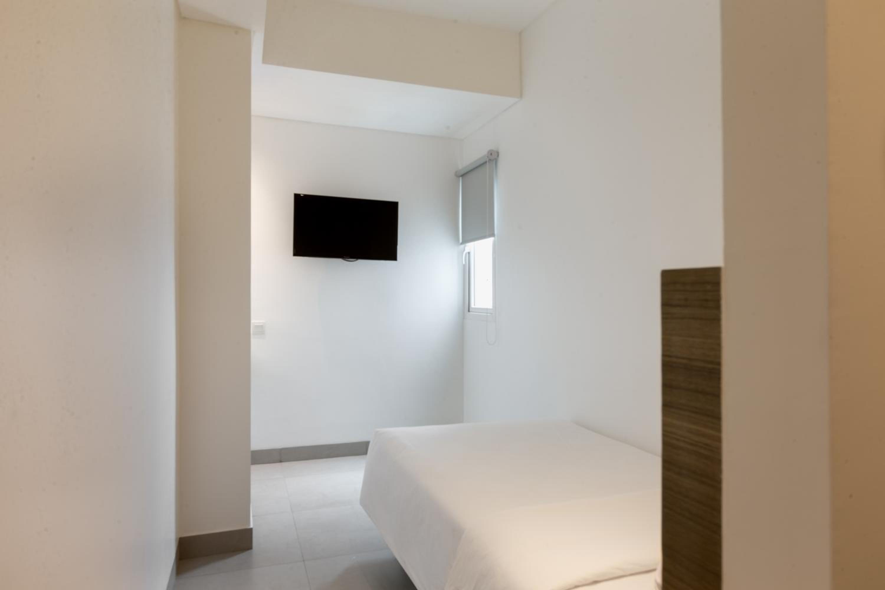 Smart Room Family - Photo 1