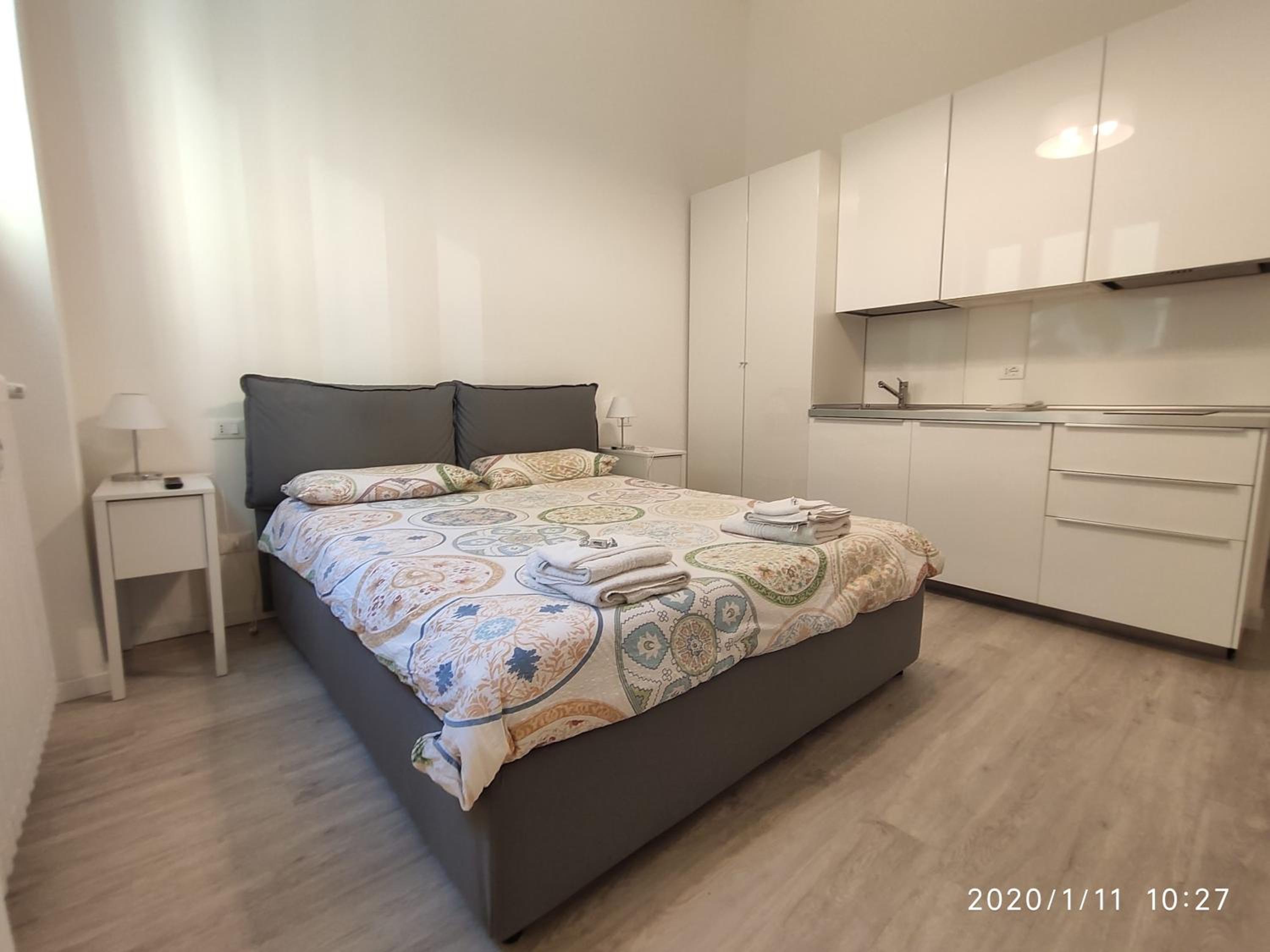 Double or Twin Room - Photo 9