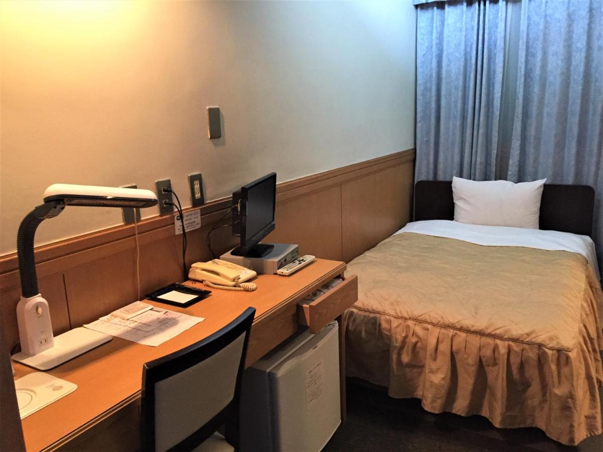 Standard Single Room - Smoking photo 3