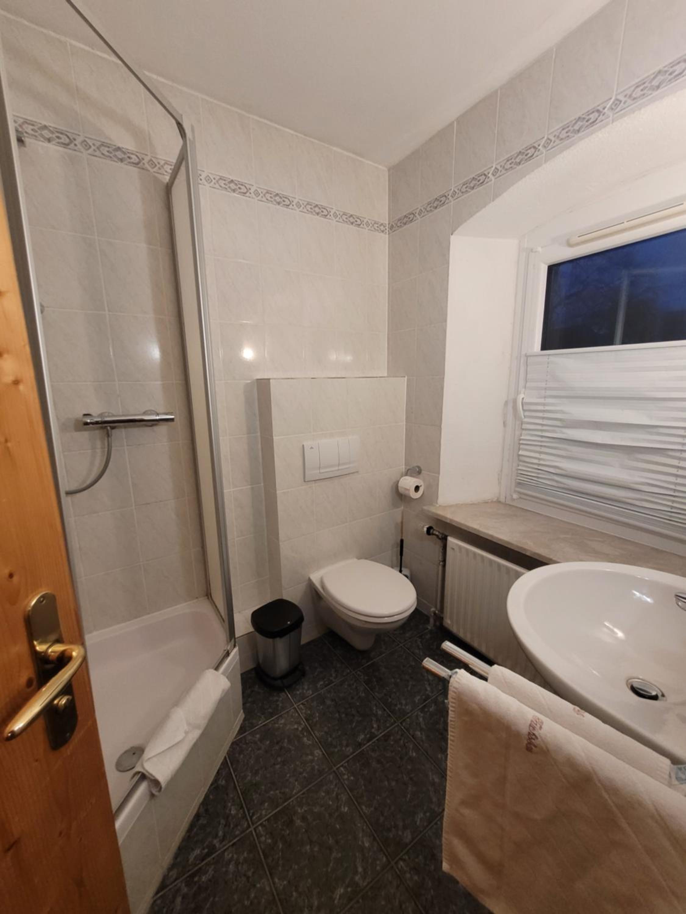 Single Room with Bathroom