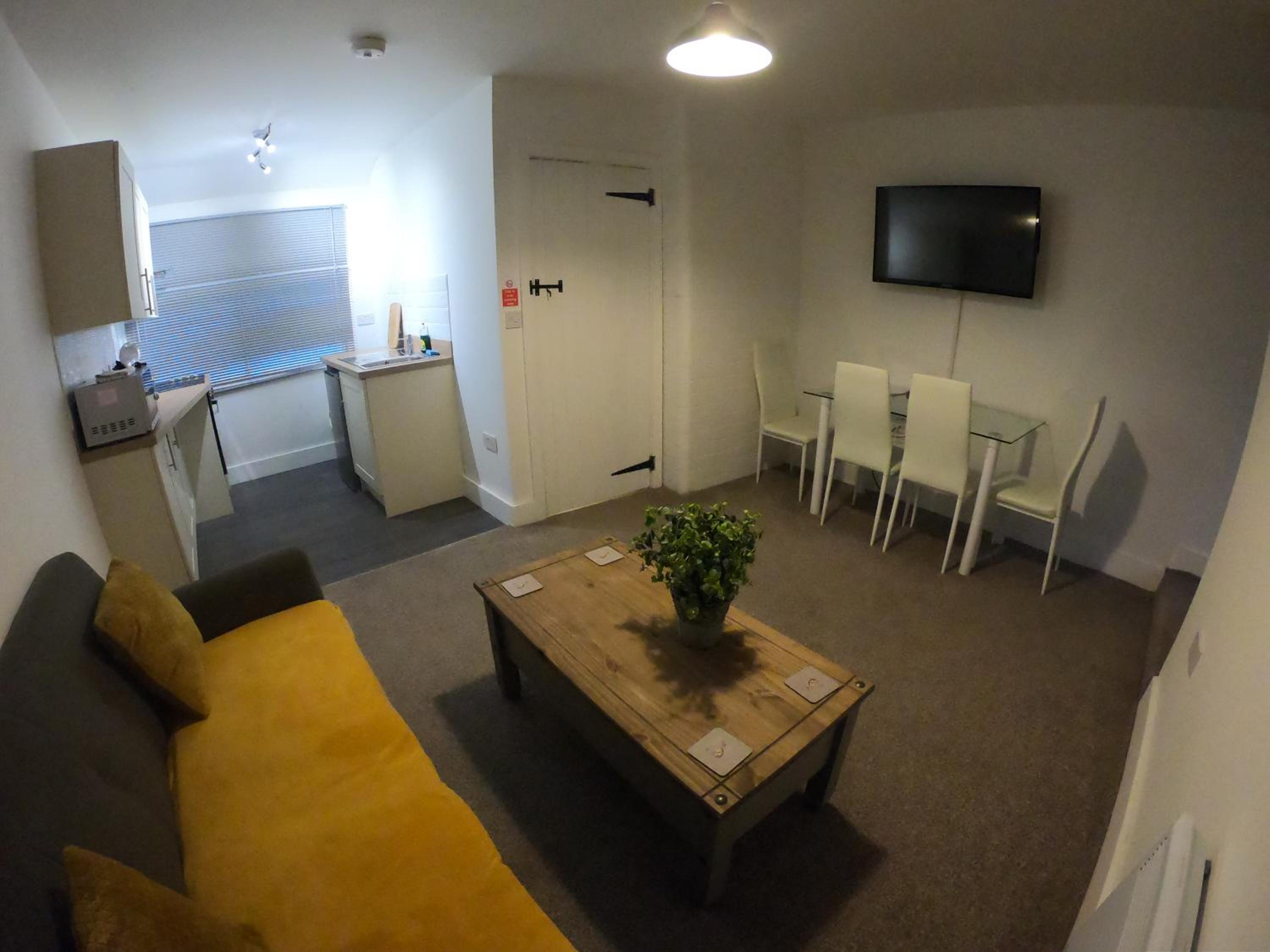 One-Bedroom Apartment