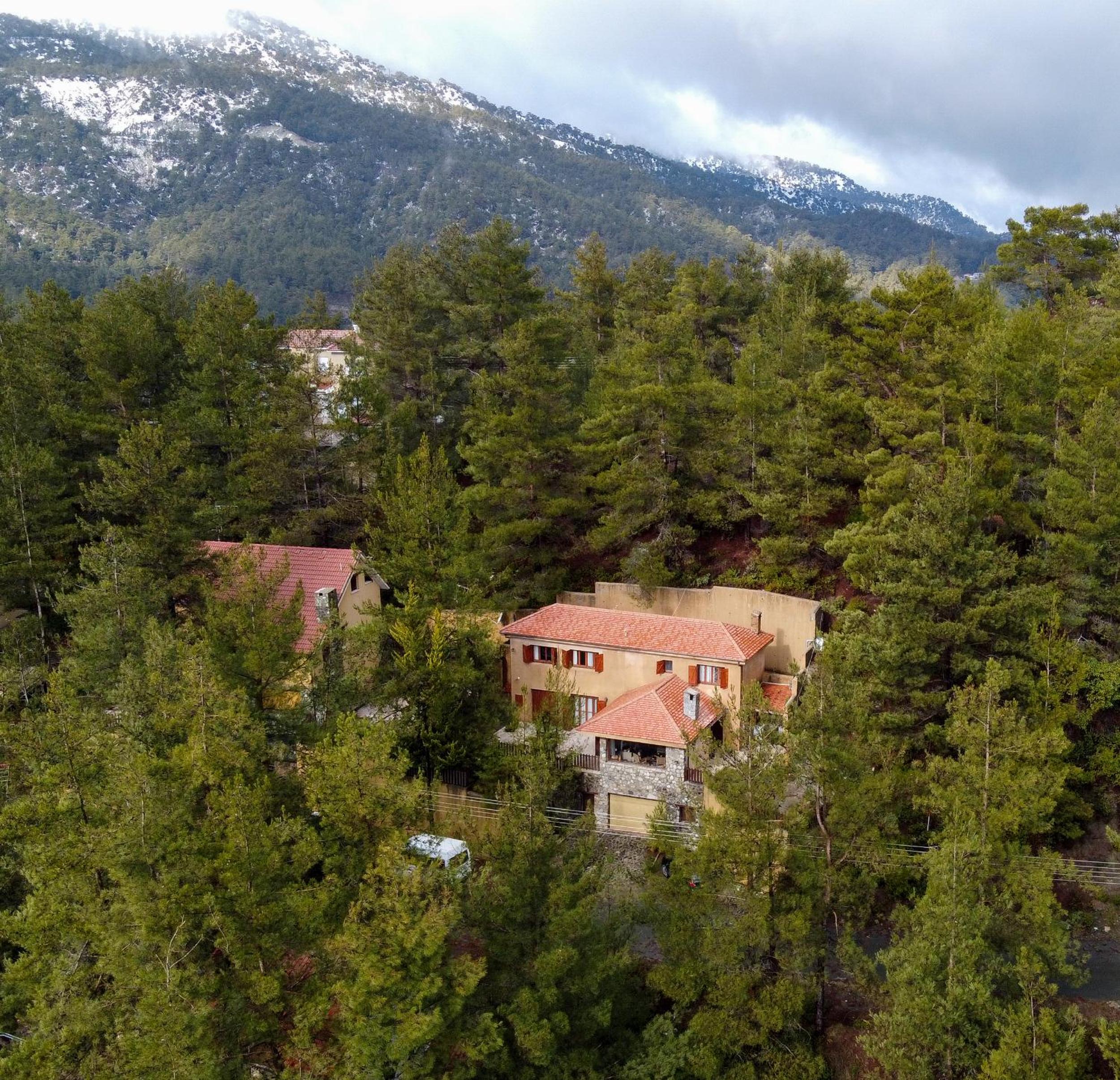 Superior Chalet photo 2