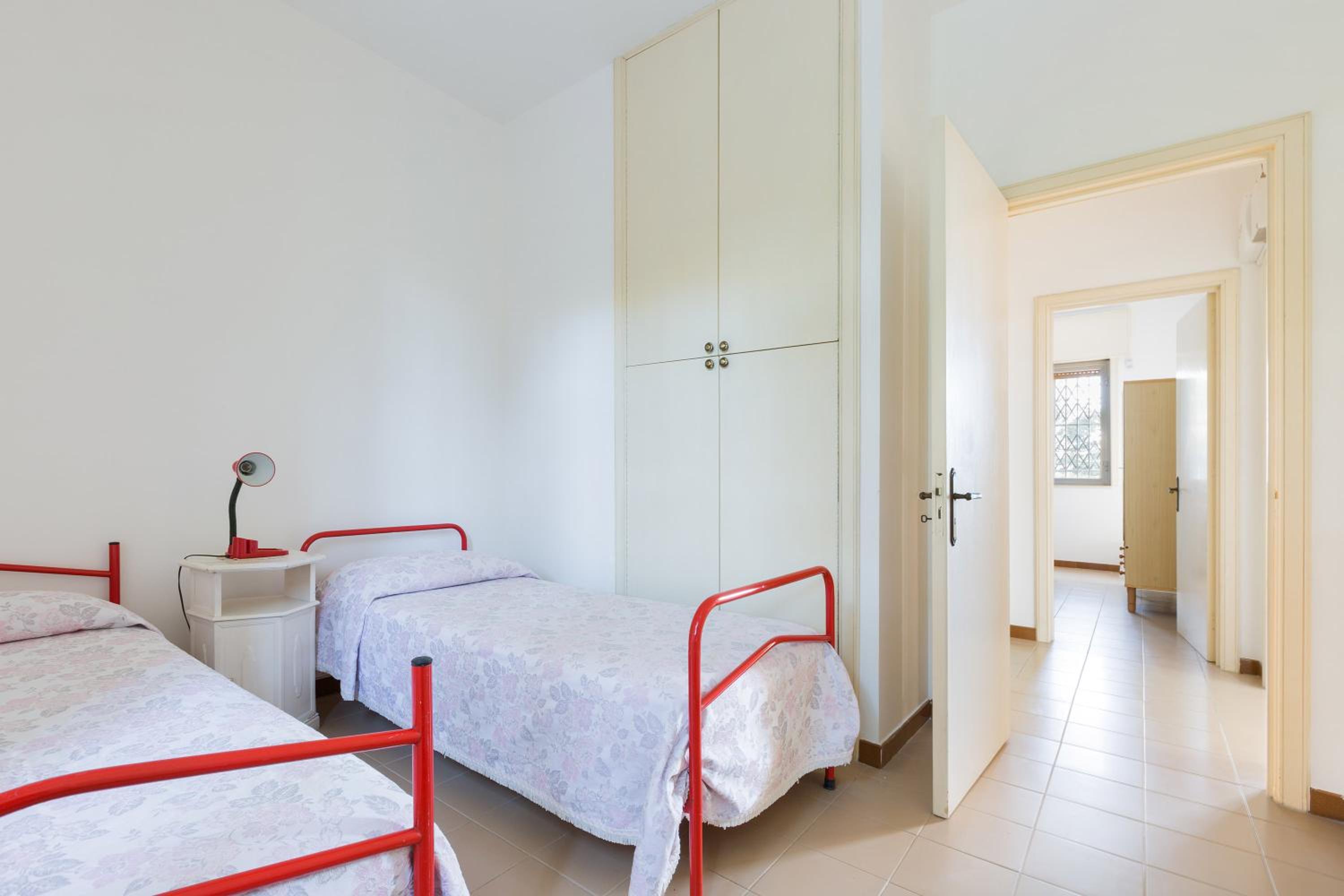 Two-Bedroom House photo 2