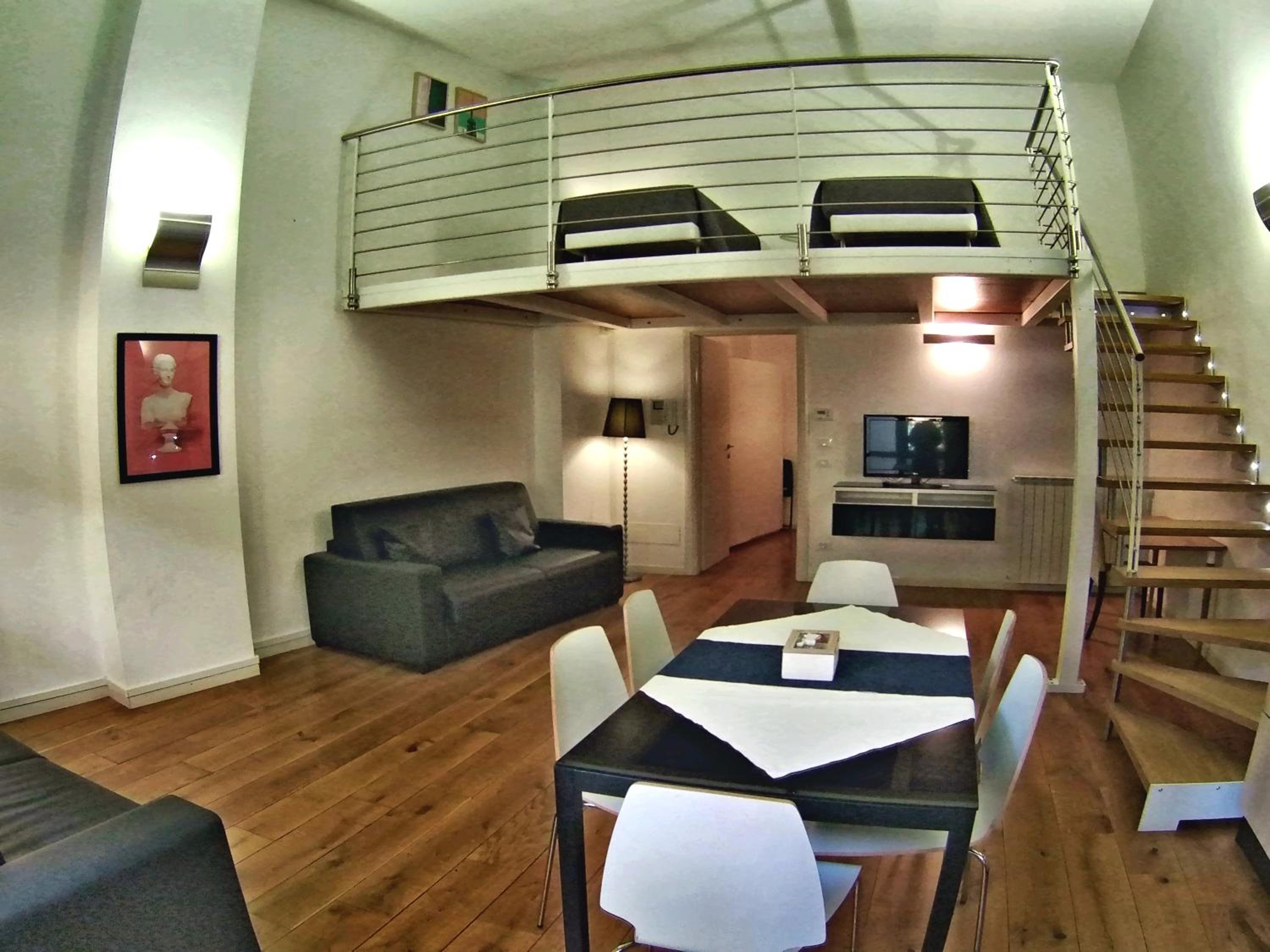 Studio - Split Level