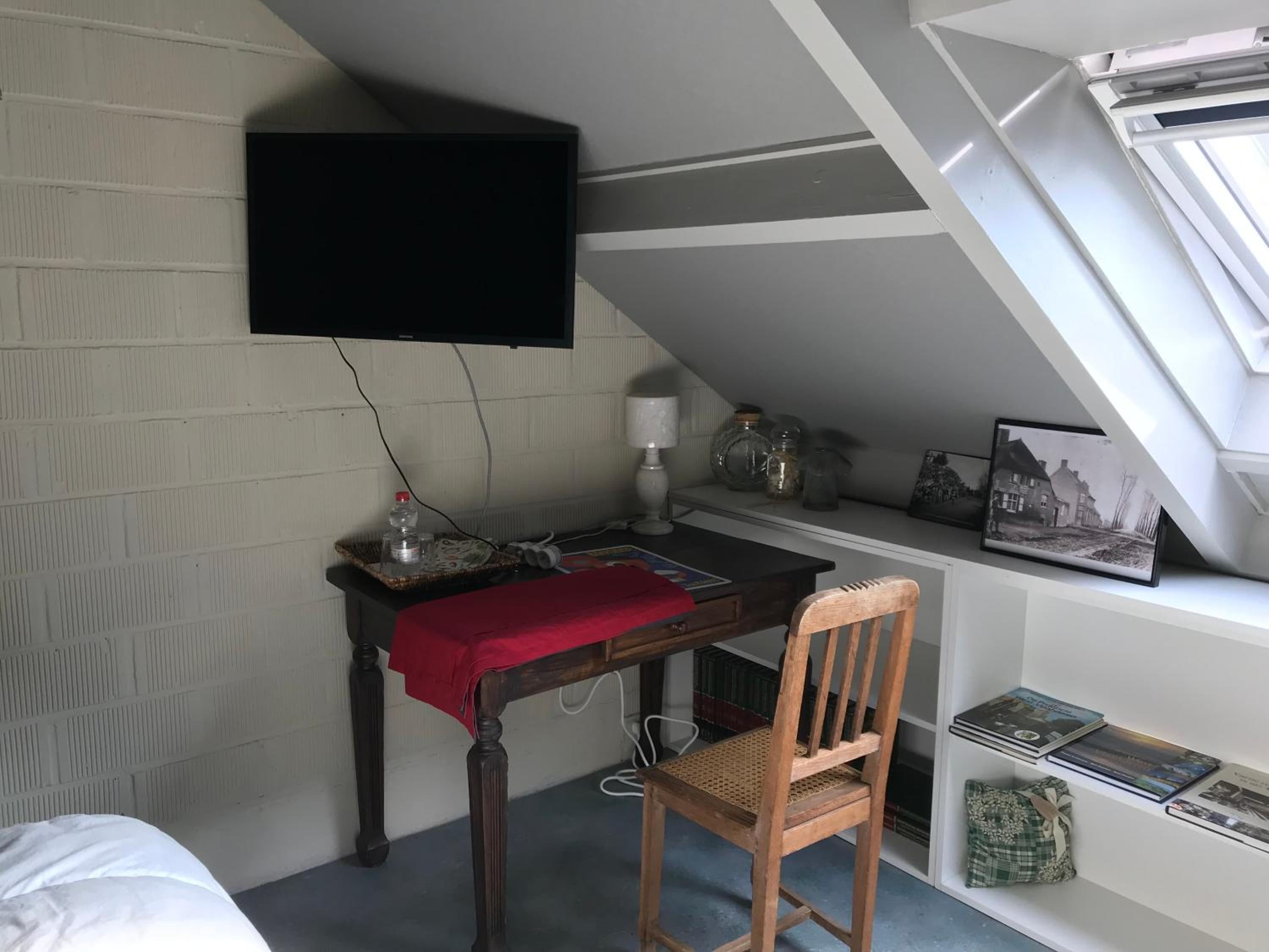 Economy Double or Twin Room photo 2