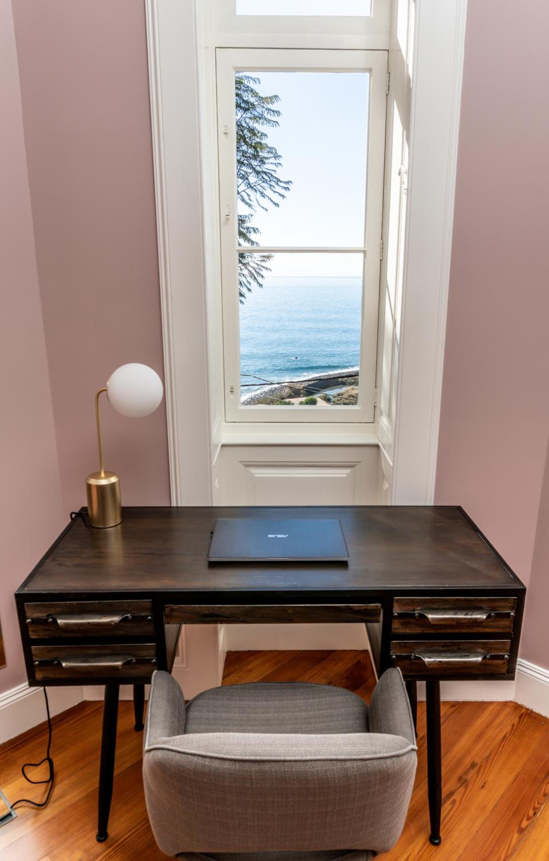 Suite with Sea View - Photo 4
