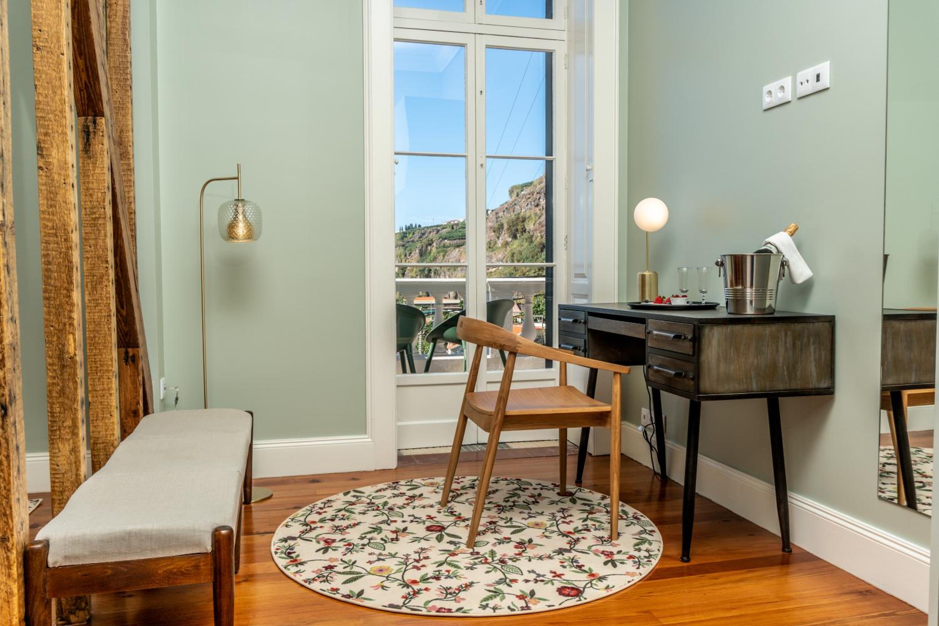 Suite with Sea View - Photo 7