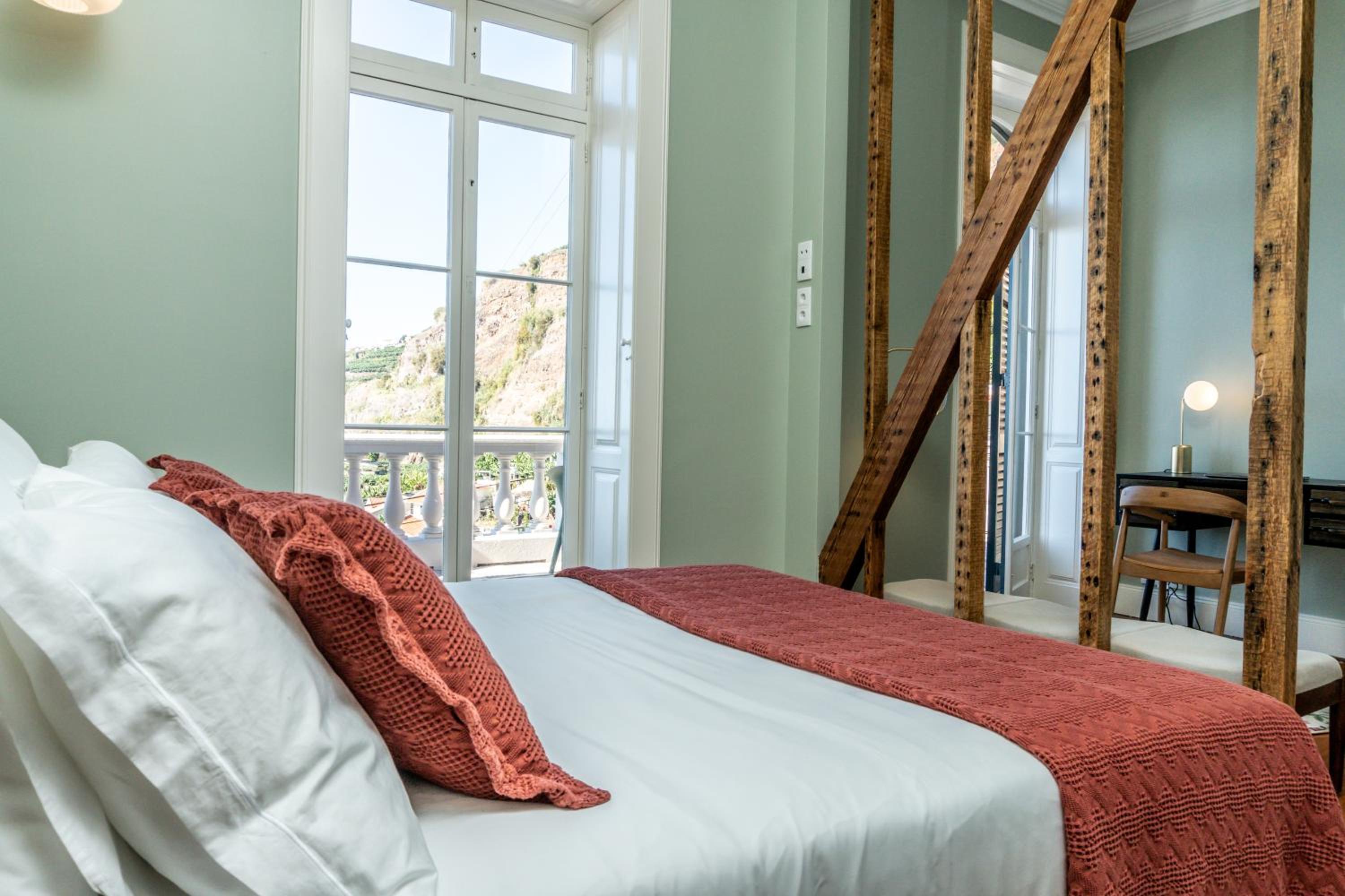 Suite with Sea View - Photo 10