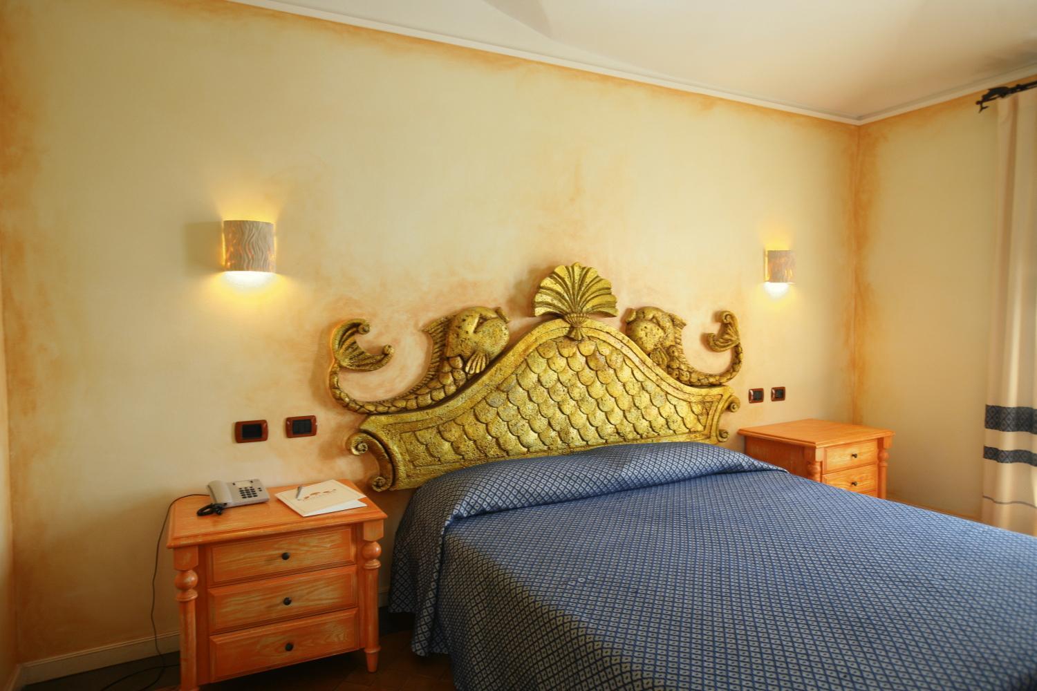 Suite - Photo 20