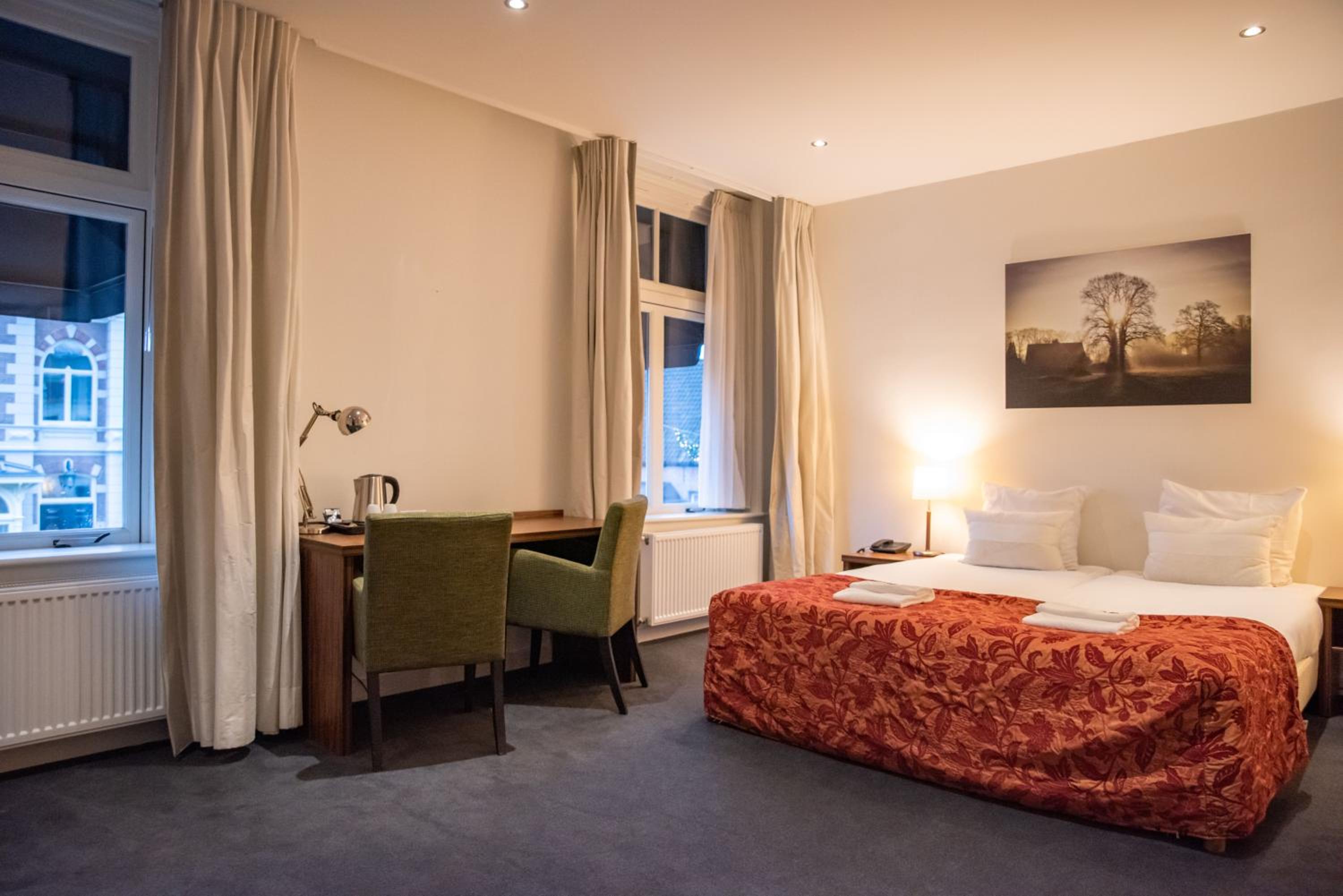 Twin Room - Photo 7