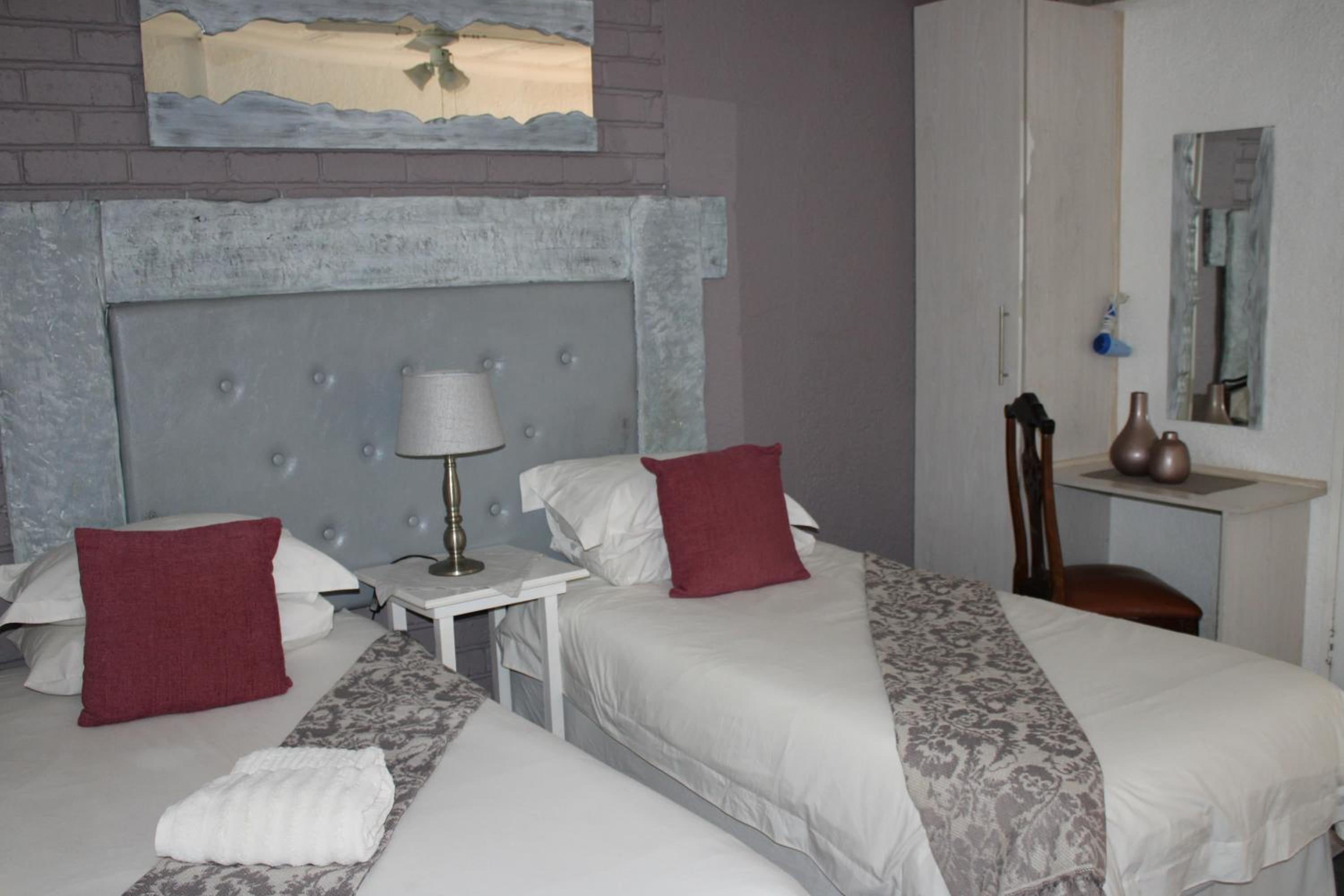 Twin/Double Room photo 1