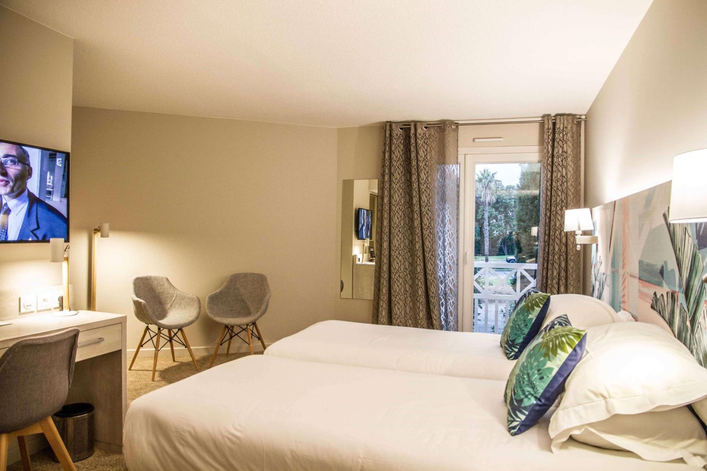 Superior Queen Room - Photo 1