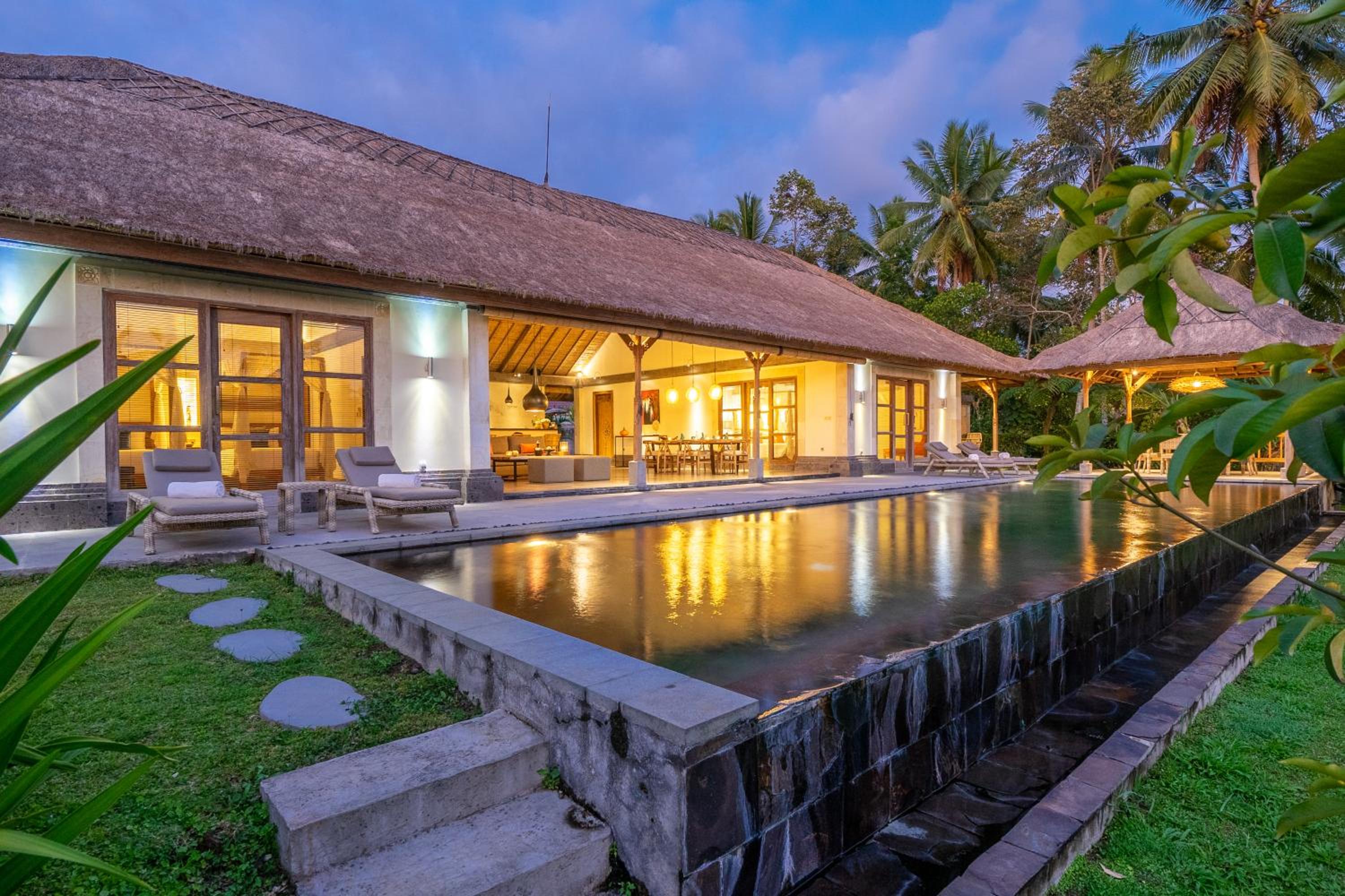 Villa with Private Pool - Photo 28