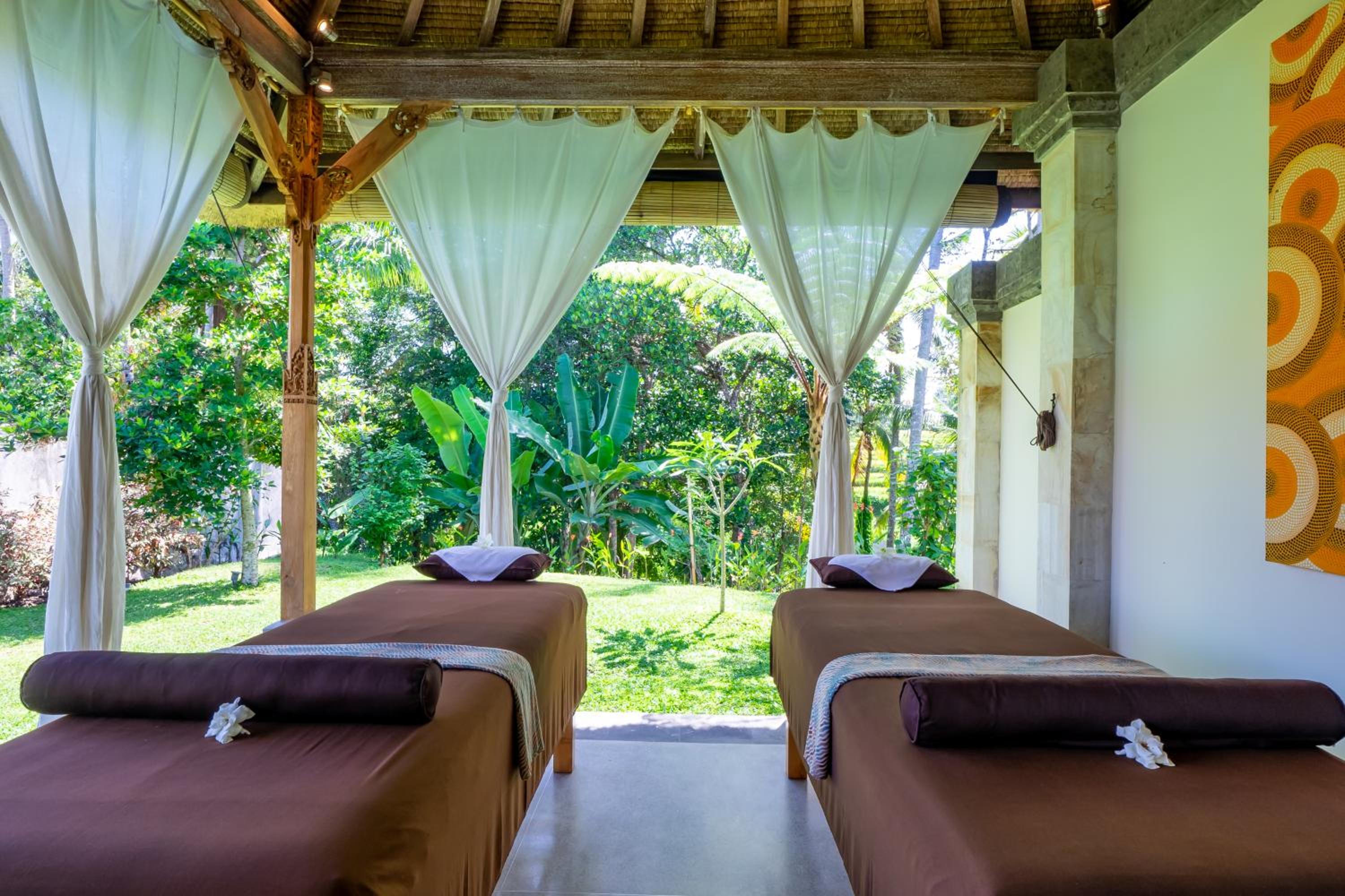 Villa with Private Pool - Photo 33
