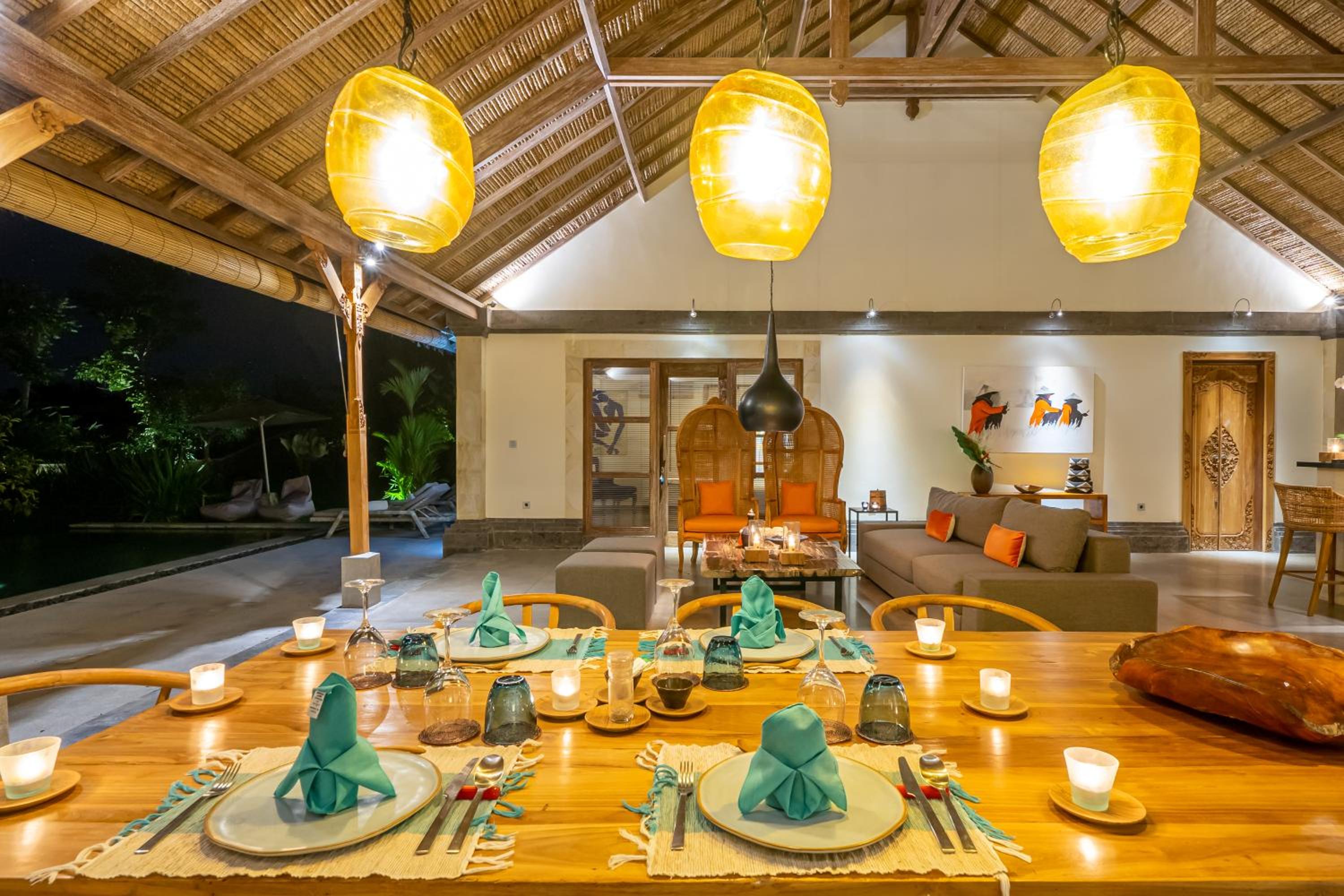 Villa with Private Pool - Photo 40