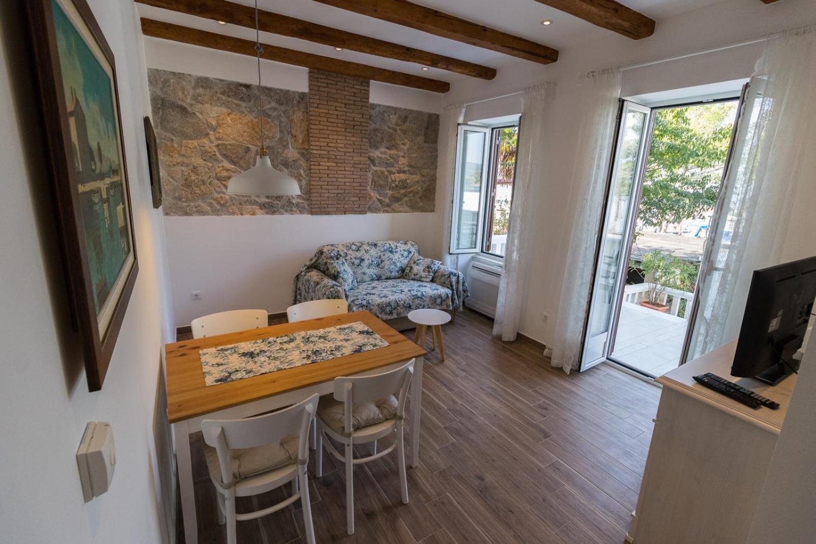 Apartment with Sea View
