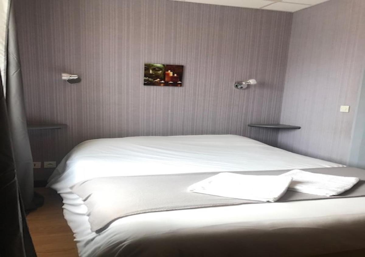 Double Room - Photo 4