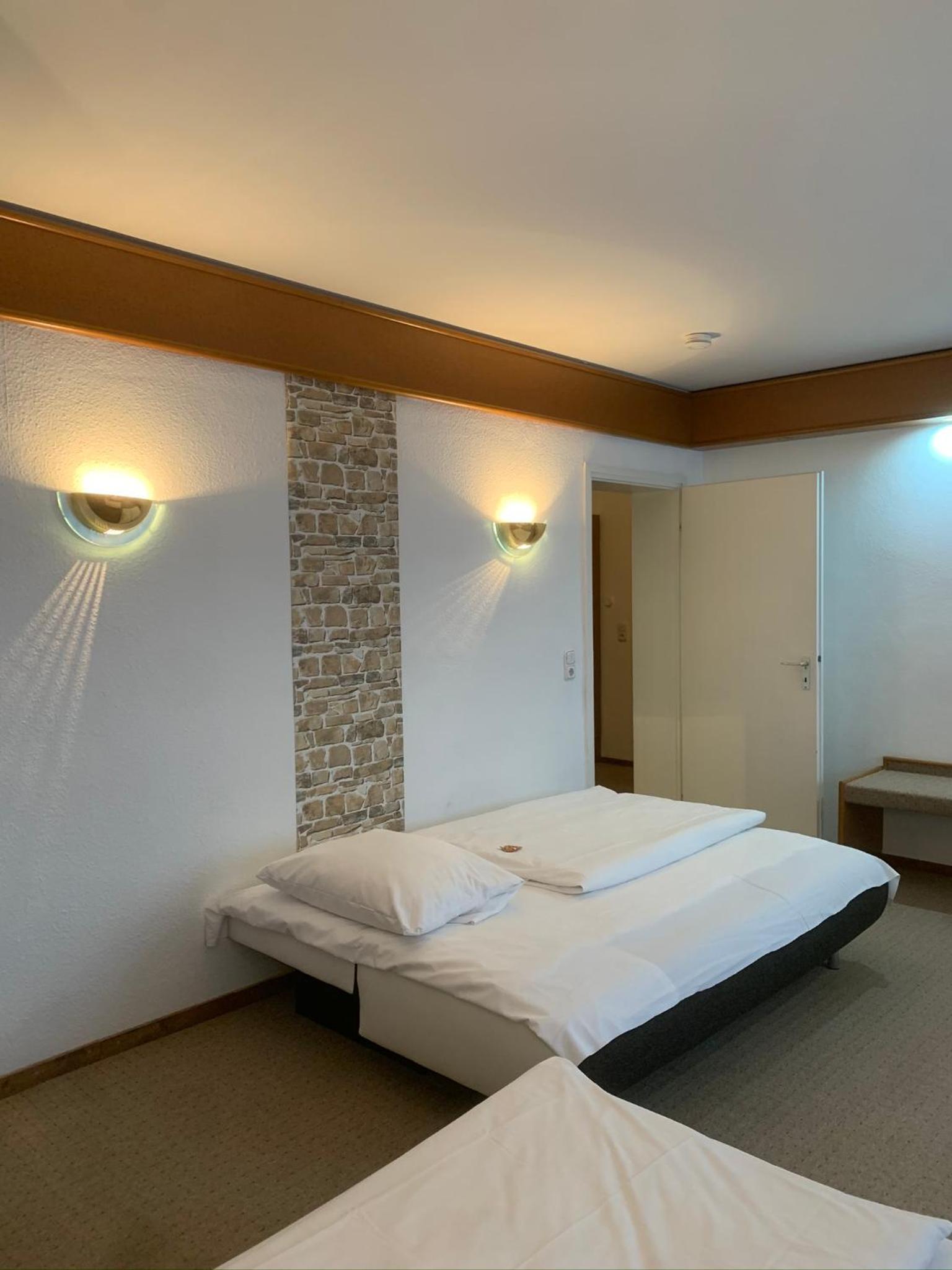 Triple Room - Photo 5
