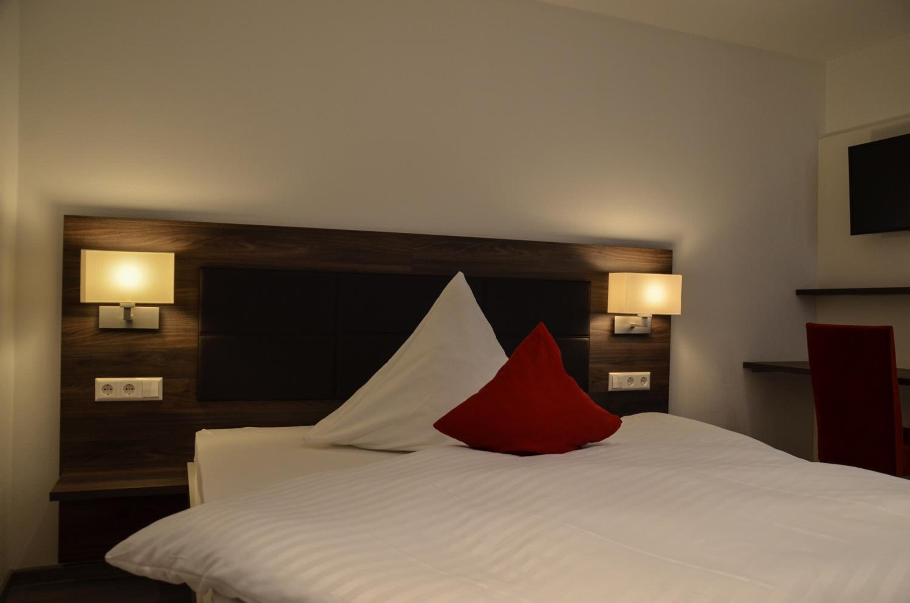 Standard Double Room photo 3