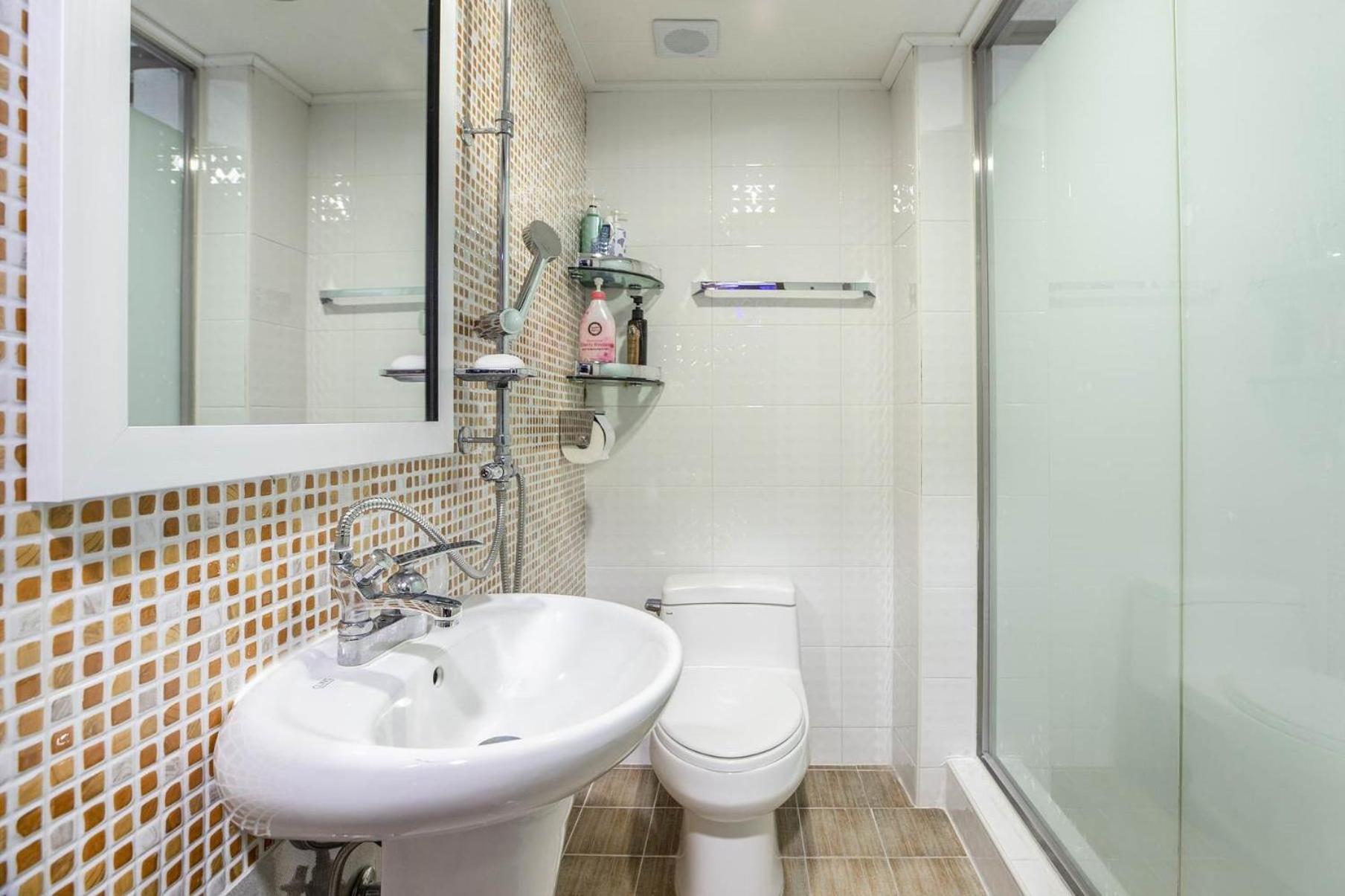 Triple Room with Shower - Photo 6