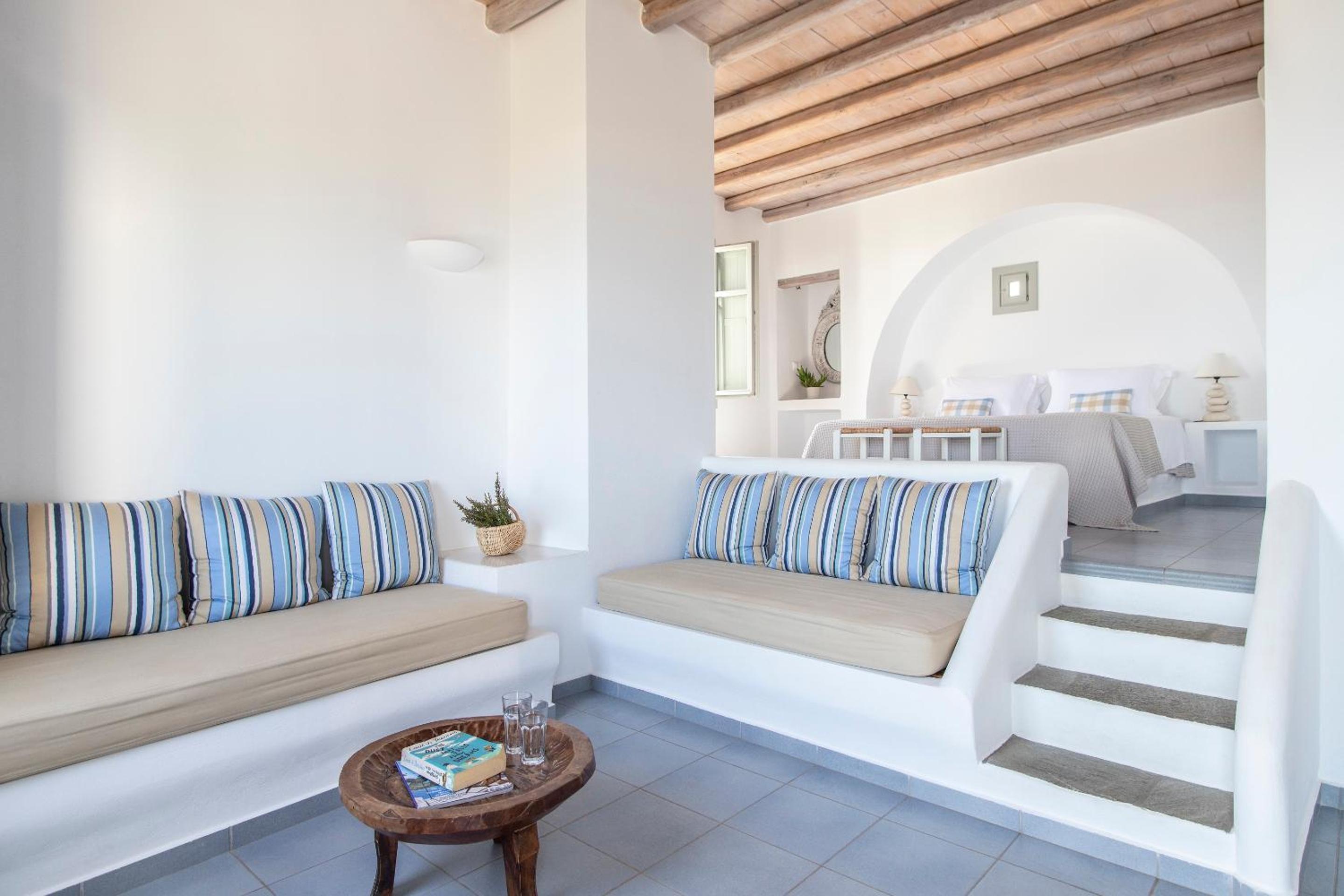 Studio with Sea View (2 Adults) - Geronimos